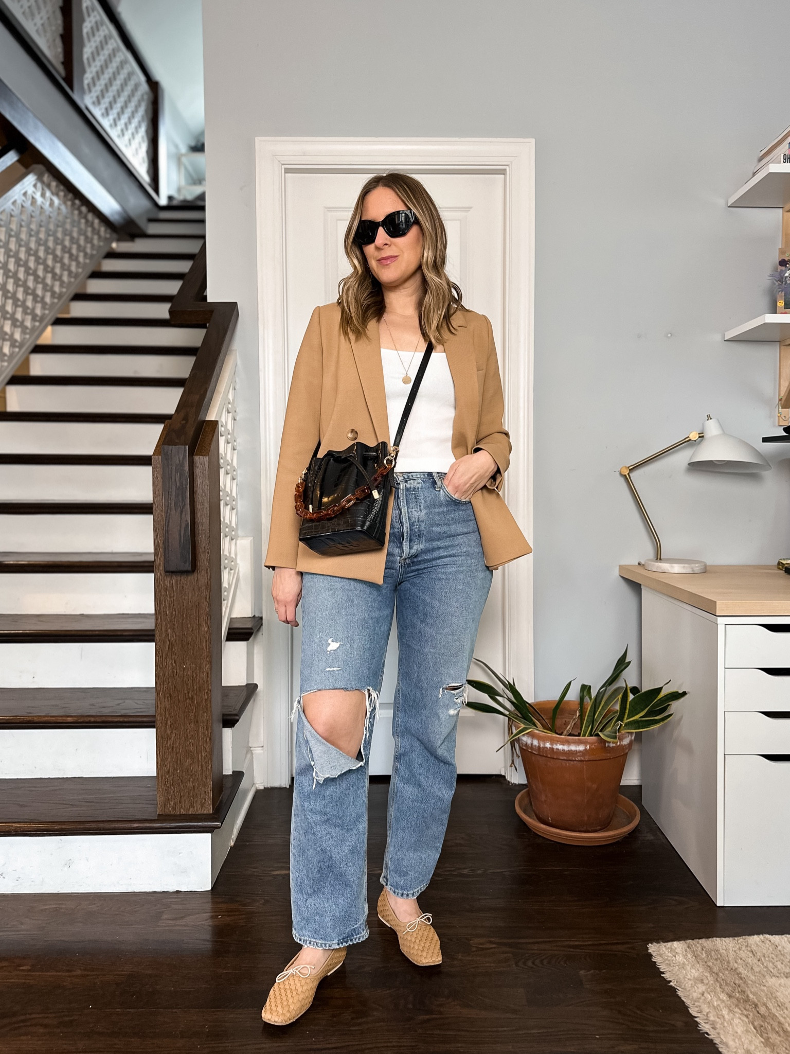 Blazer: tts. Jeans: tts. Shoes: tts, code: MICHELLE15 for 15% off your first order  

#LTKstyletip #LTKitbag #LTKshoecrush