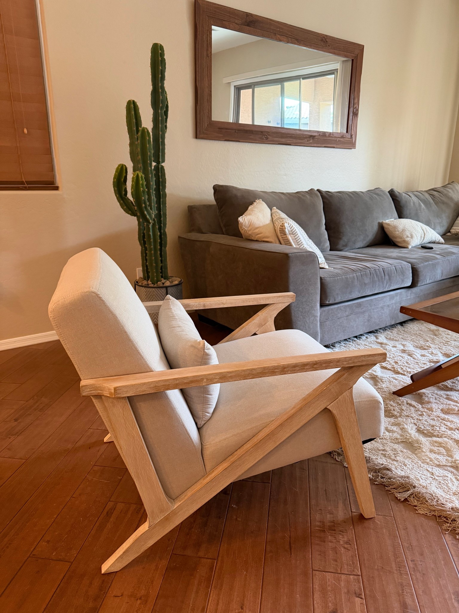 Mid-century modern chair

#LTKHome