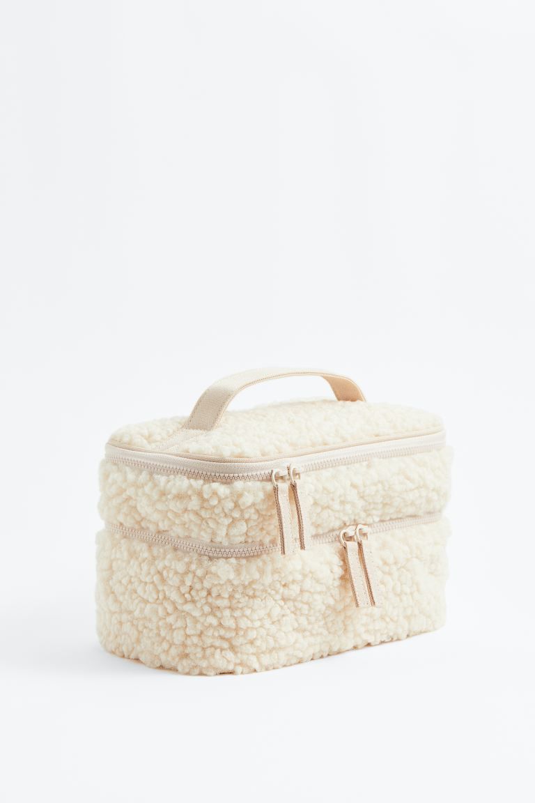 Two-tiered teddy wash bag | H&M (UK, MY, IN, SG, PH, TW, HK)