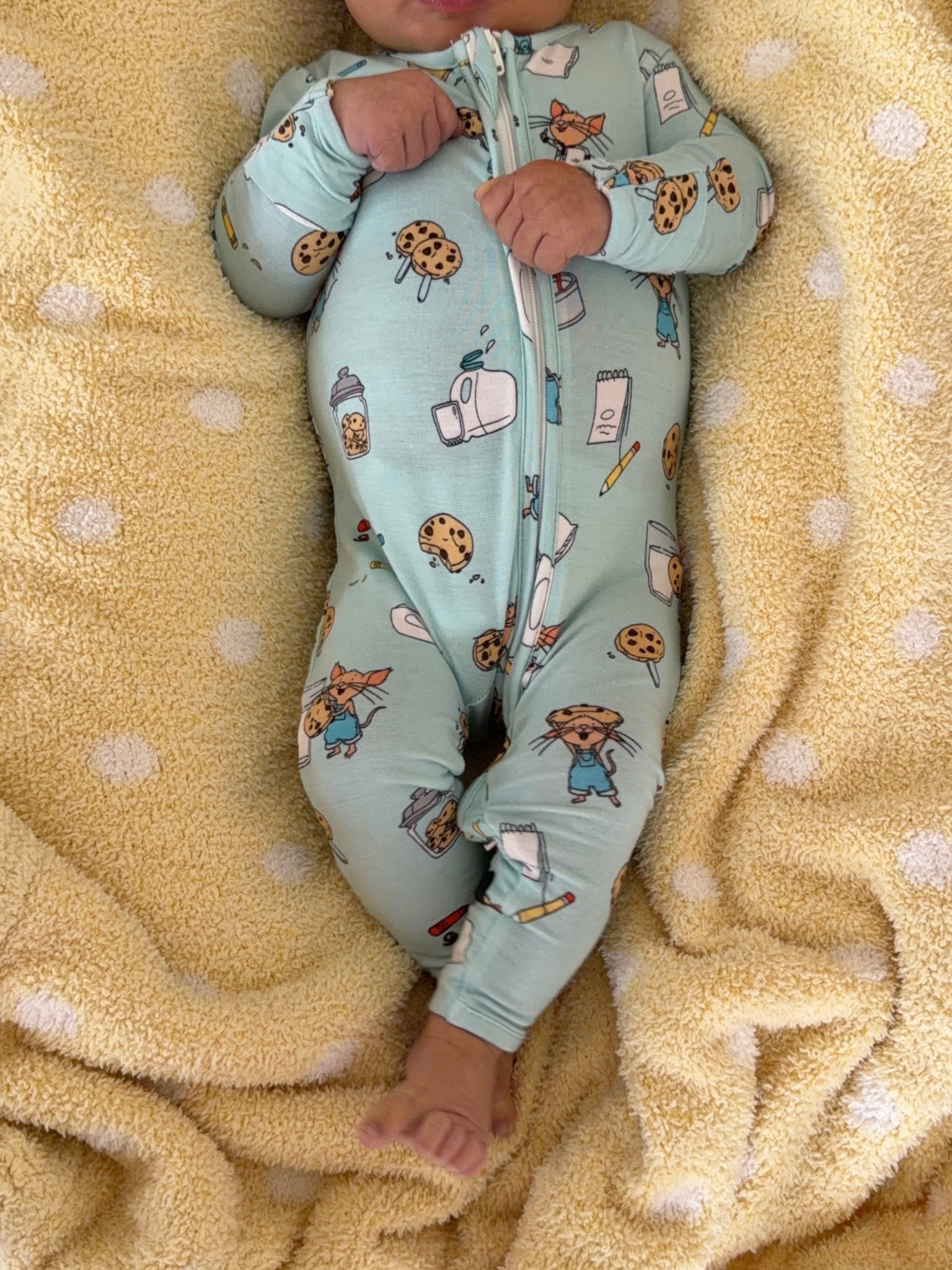 Give a mouse a cookie Jammie’s! So adorable omg had never heard of this brand until I bought these and they are so cute 

#baby #pajamas #babyjammies

#LTKmomlife #LTKBaby