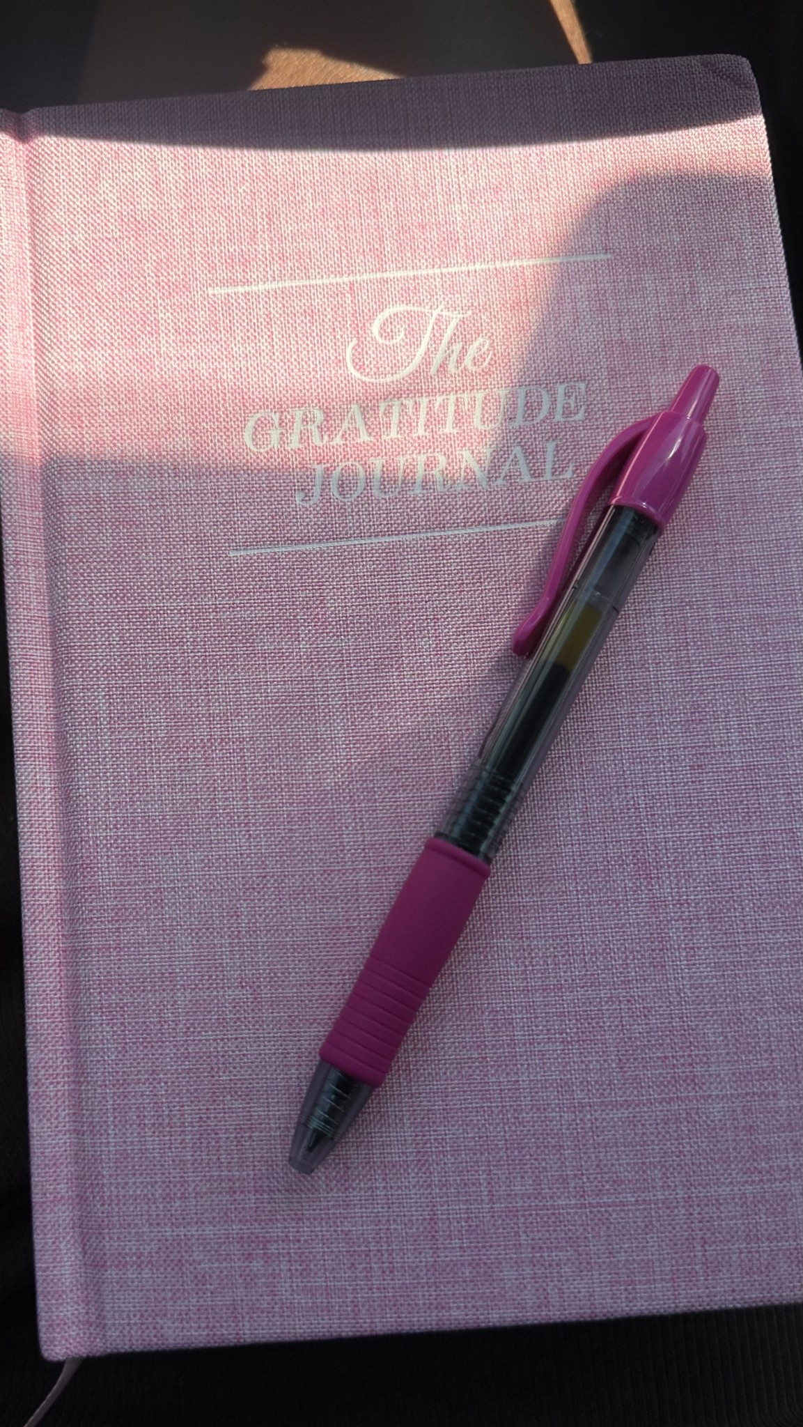This js the Five Minute Journal! I absolutely love this quick and easy journal. Followed with these smooth writing pens. 
