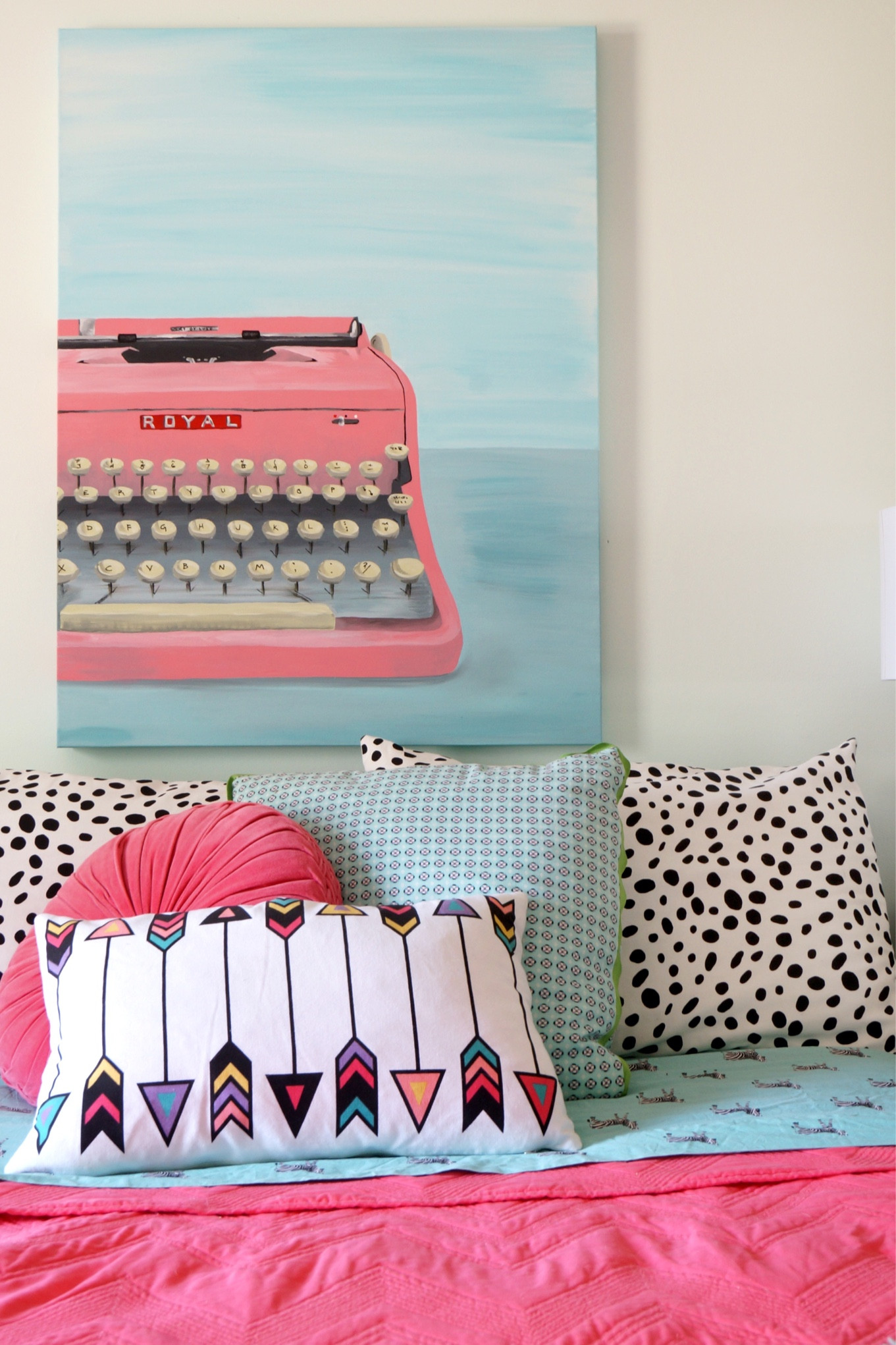I get asked all the time about this typewriter painting, I painted it myself but here are a few similar images you can order. #pinktypewriter 
#typewriterart #pinkart #aquaart #girlsroom

#LTKhome