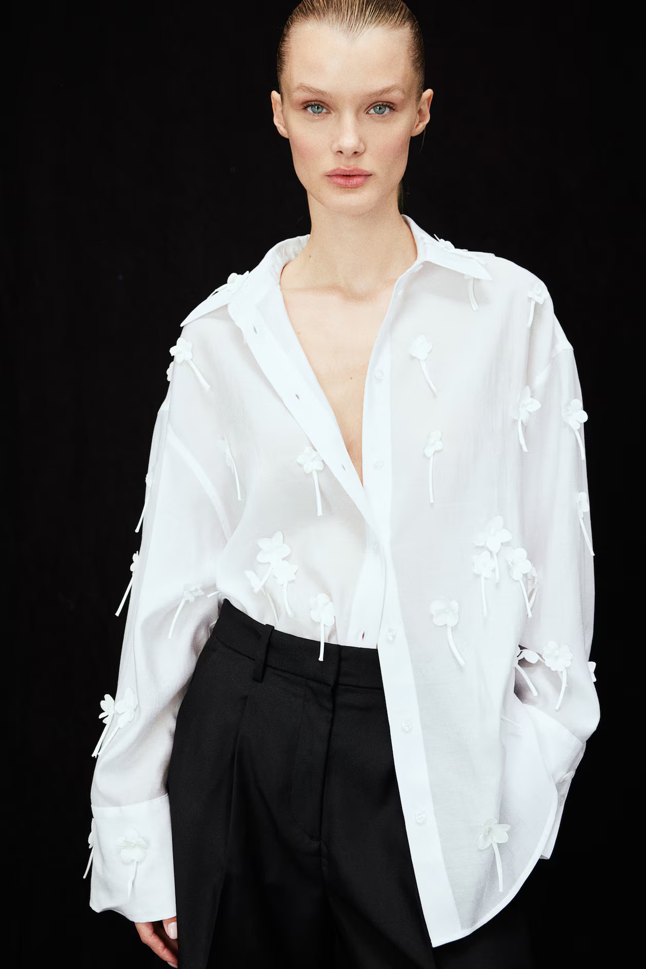 Oversized appliquéd shirt | H&M (UK, MY, IN, SG, PH, TW, HK)