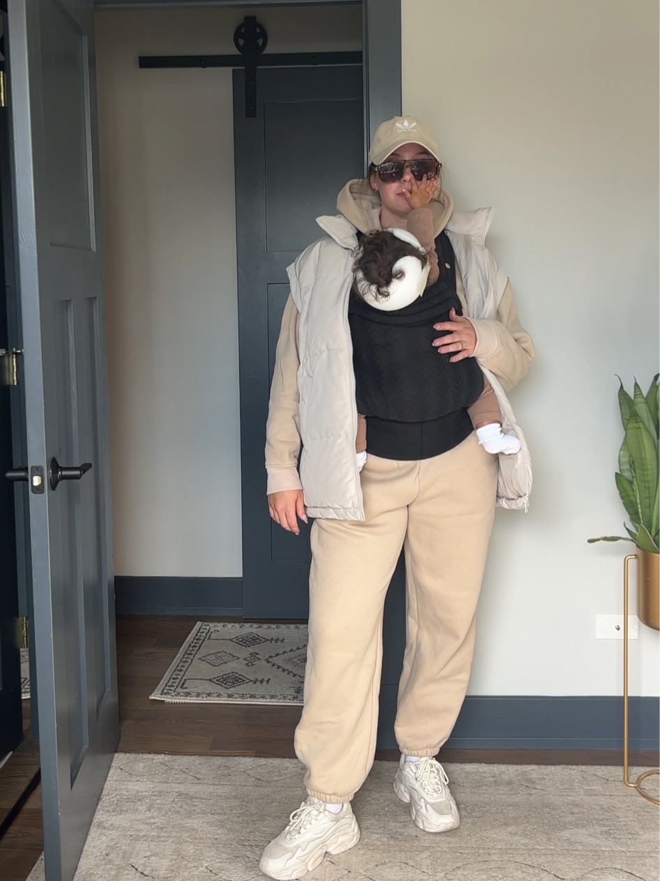 cozy & comfy Sunday walk attire 

#LTKsalealert #LTKstyletip #LTKfindsunder50