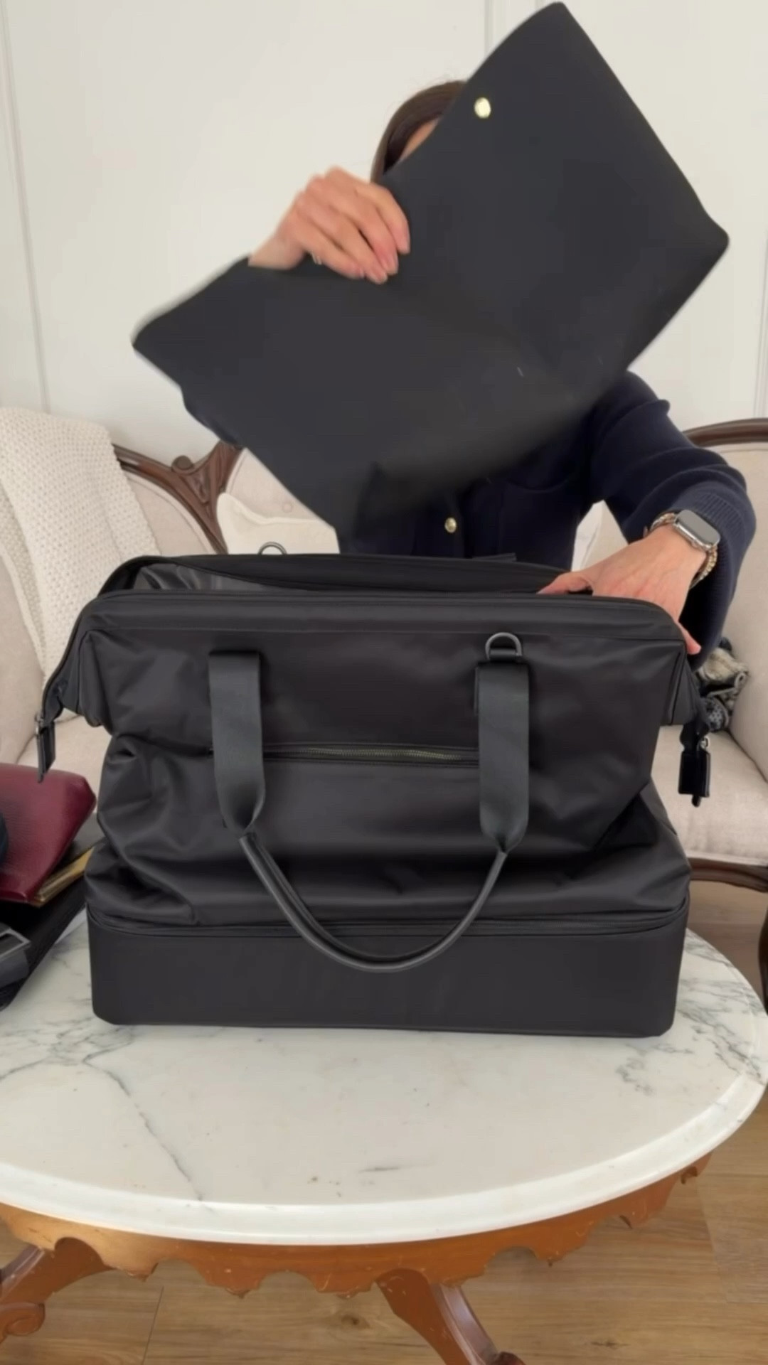 Everything I can pack into the @Quince weekender tote. Linking other favorite travel pieces from @Quince 

#quincepartner 