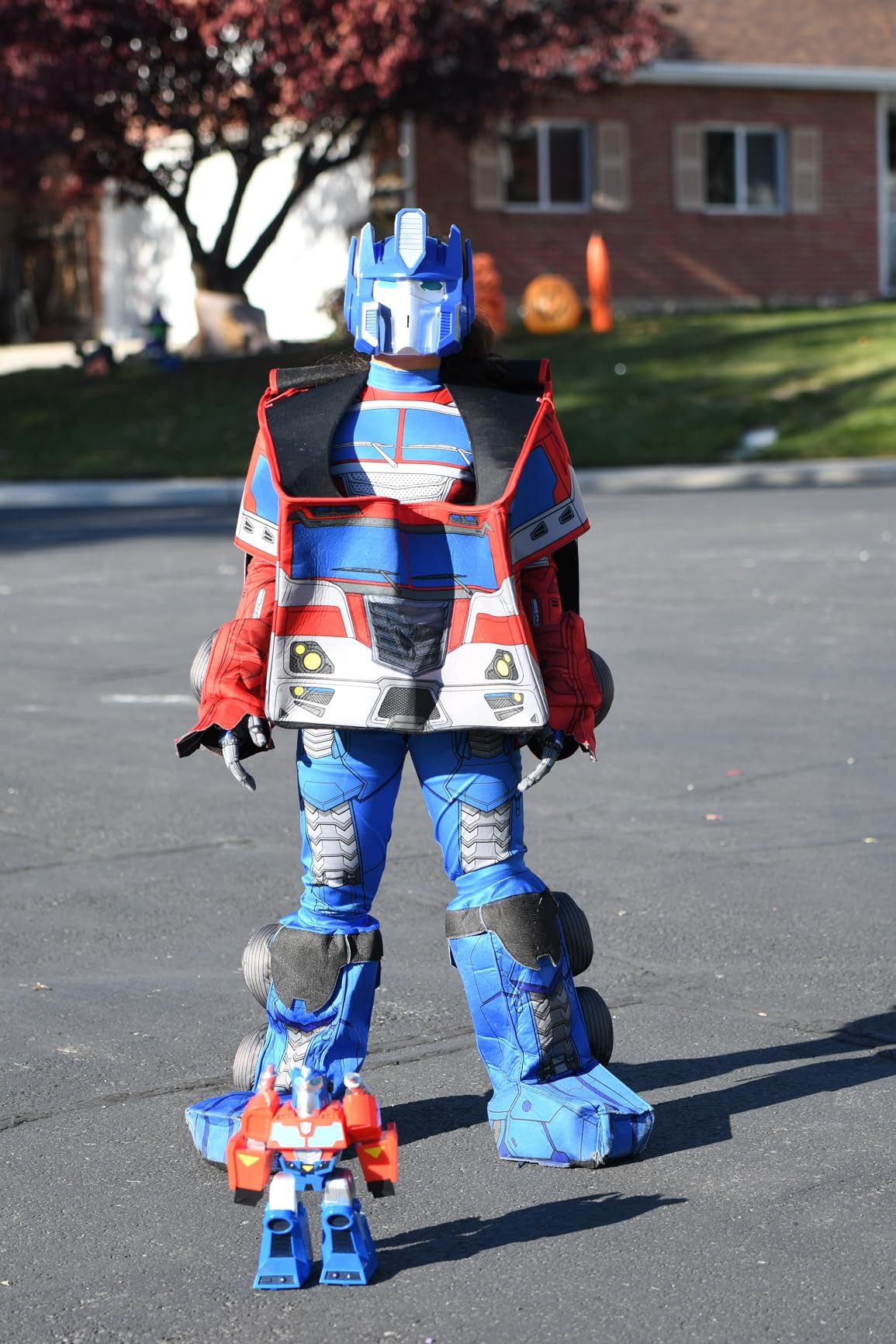 Optimus Prime Costume, Official Converting Transformer Costumes for Boys, Convertible Character Suit | Amazon (US)