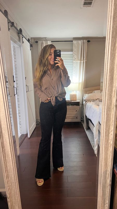 Abercrombie new arrivals 
Wearing a small top
Tts 27 pants

Curvy style, petite style, fall outfit ideas, neutral outfits, long sleeve button up, black jeans, flare jeans, black flares, abercrombie try on, casual office attire

#LTKstyletip #LTKworkwear #LTKshoecrush