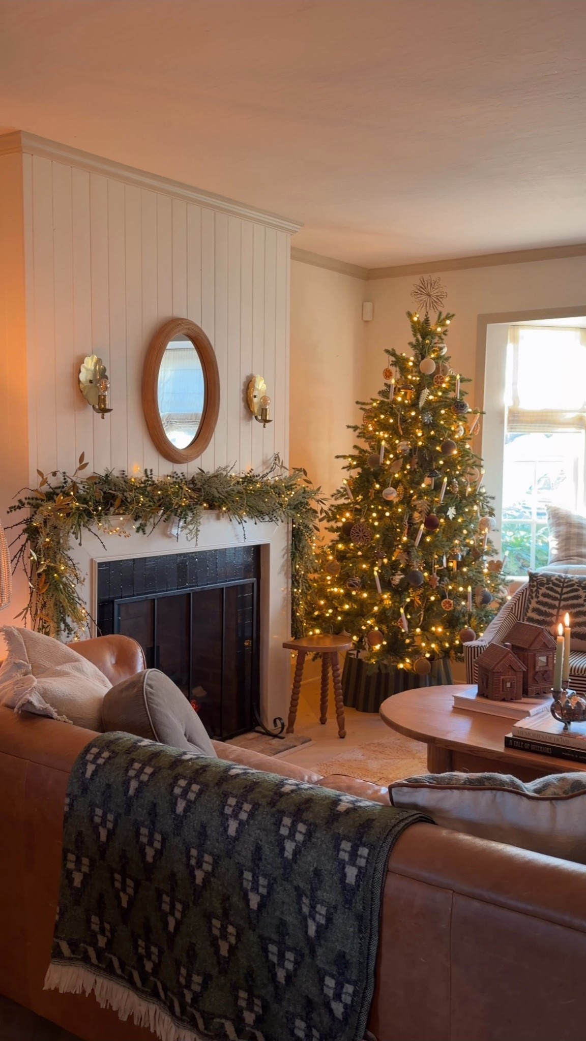 Our living room ready for Christmas ❤️

#LTKHoliday #LTKFindsUnder100 #LTKHome