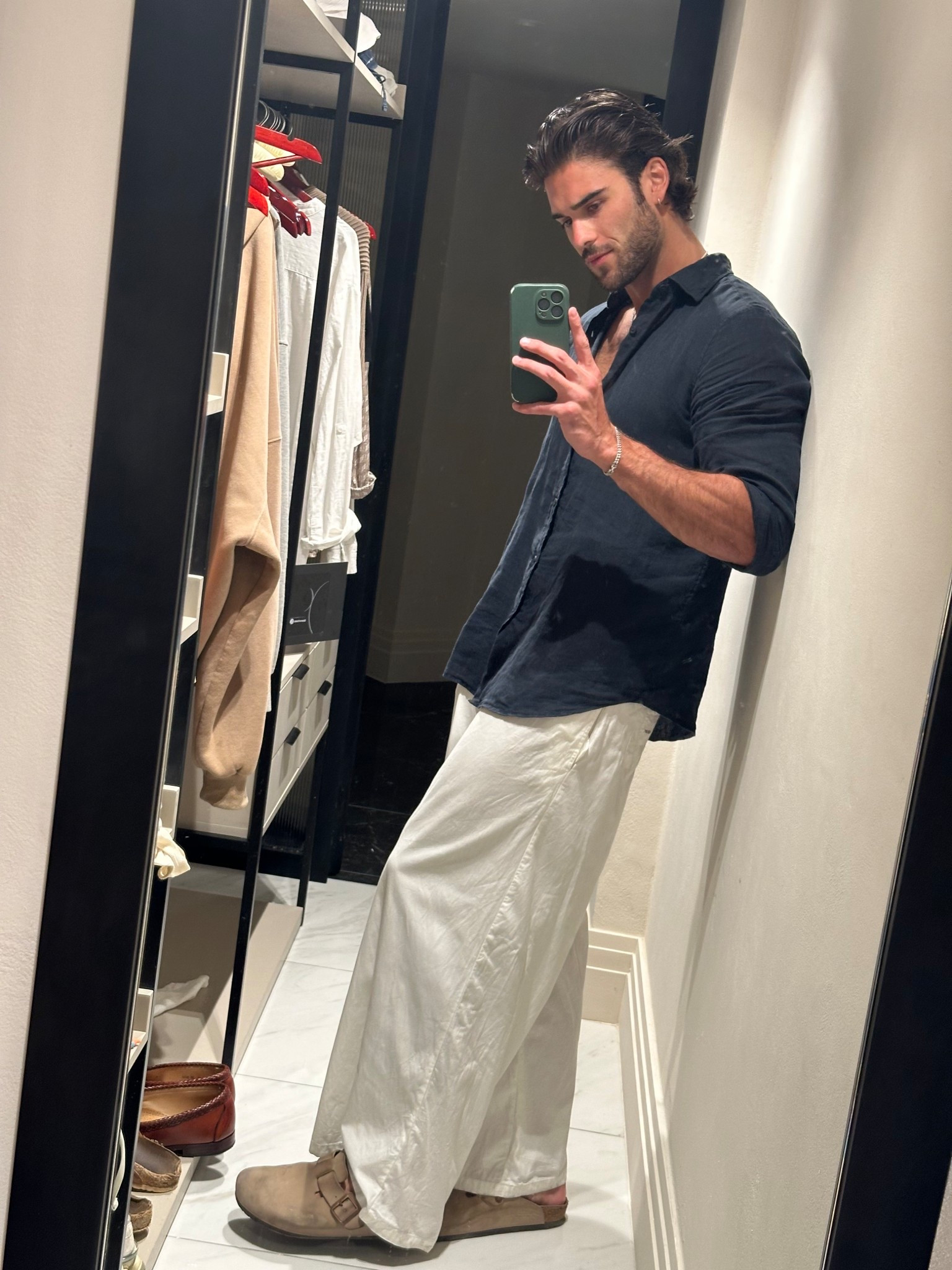 Last night’s dinner fit

#LTKTravel #LTKU #LTKMens