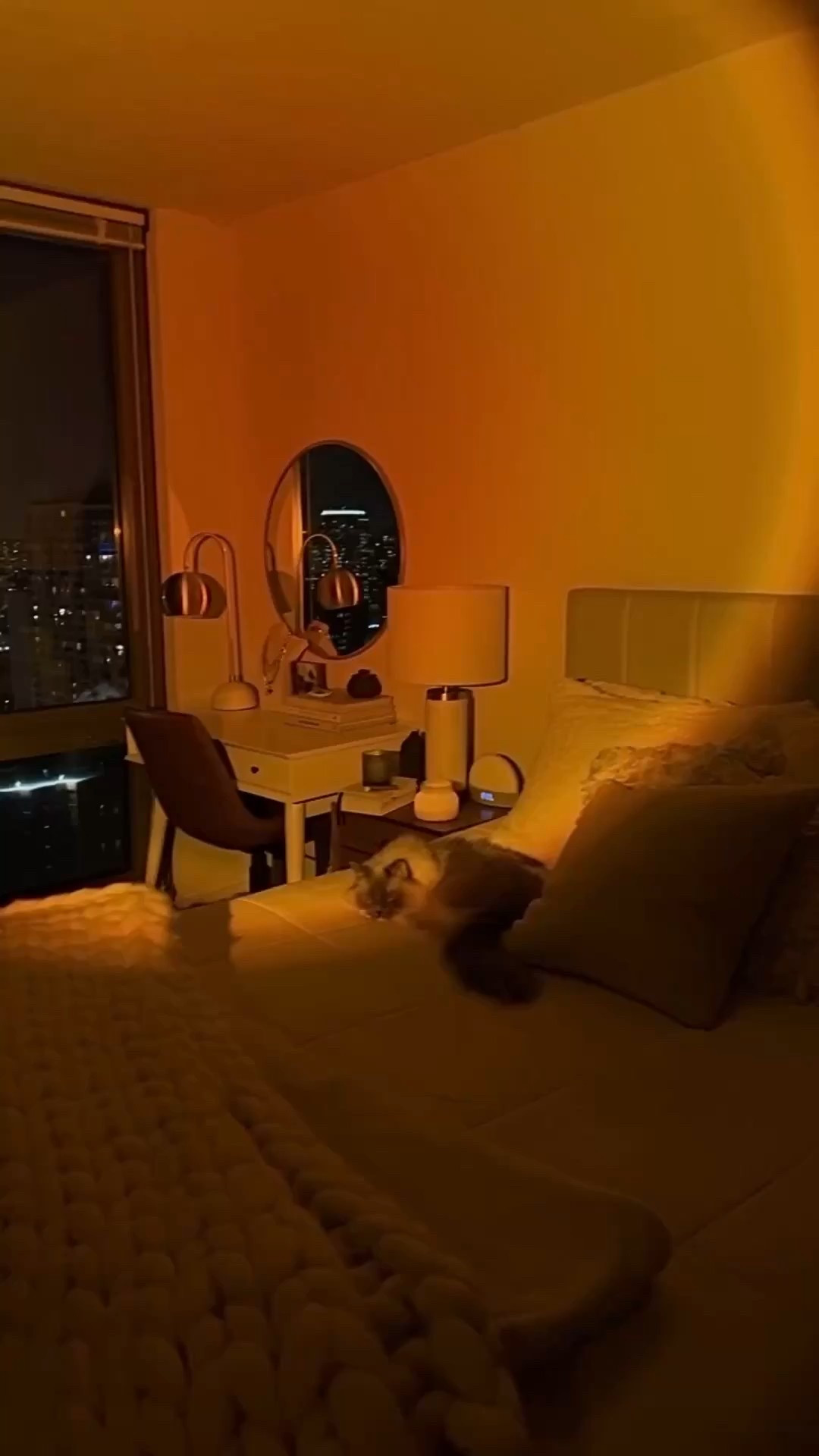 chicago apartment bedding deets

 White Sherpa UGG blissful comforter, linked similar style bedding with beige modern headboard 





#LTKHome