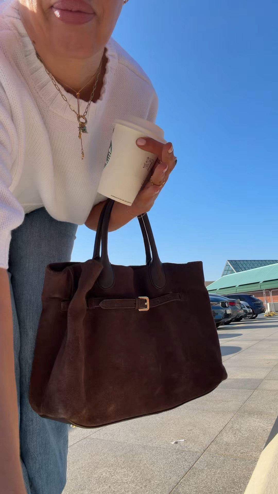 THE SUN IS OUT!!!! White jumper it is!



#LTKootd #LTKOver40 #LTKspring