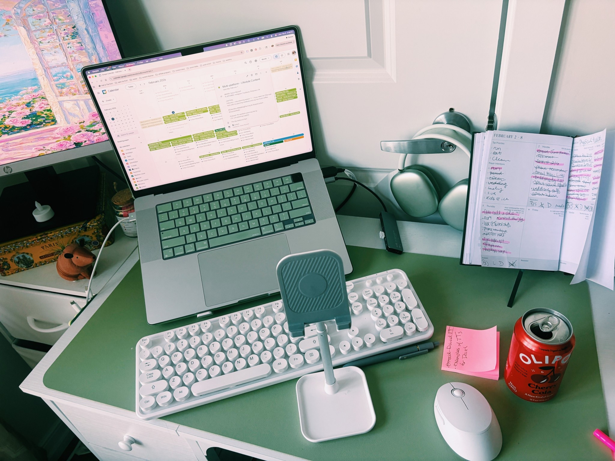 february = cozy planning season⭐️
if you need me i’ll be over here with my clicky keyboard and too much caffeine ✨

#LTKmorningroutine #LTKWedding #LTKdayinmylife