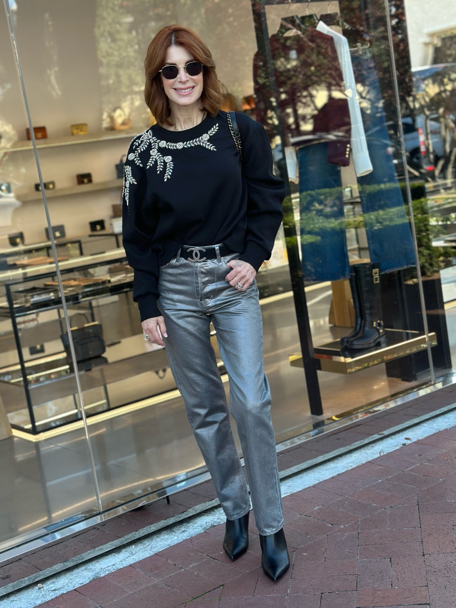 Sparkle and shine! Jeans are size 24 and sweatshirt a size xs

#LTKCyberWeek #LTKstyletip #LTKover40