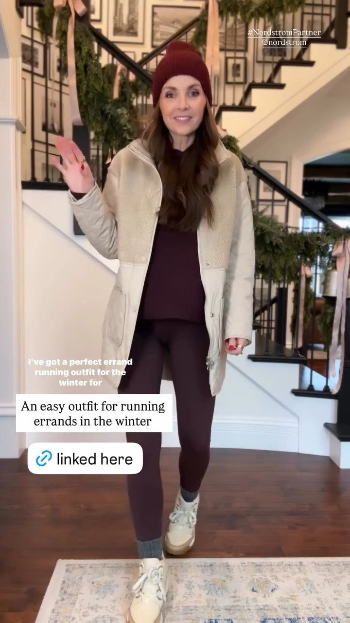 Sometimes you just need a cute athleisure outfit to run errands in- @nordstrom Zella brand always comes through! 