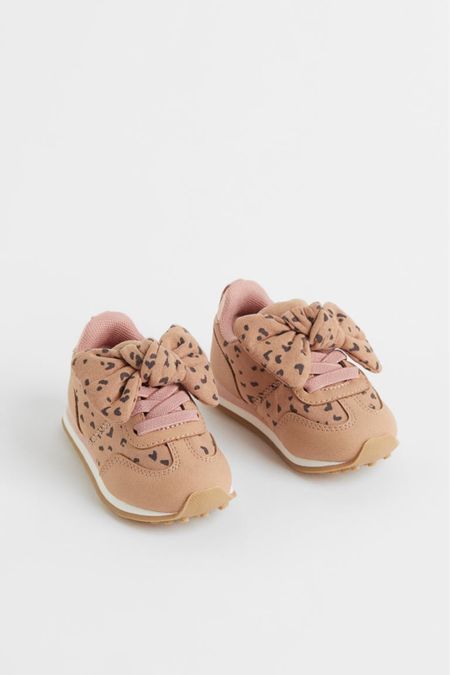 Kids leopard print sneakers WITH bows 🥹 I don’t have a girl to wear these! all you girl moms.. get on it! 🐆🎀

Baby shoes, toddler shoes, kid shoes

#LTKshoecrush #LTKbaby #LTKkids