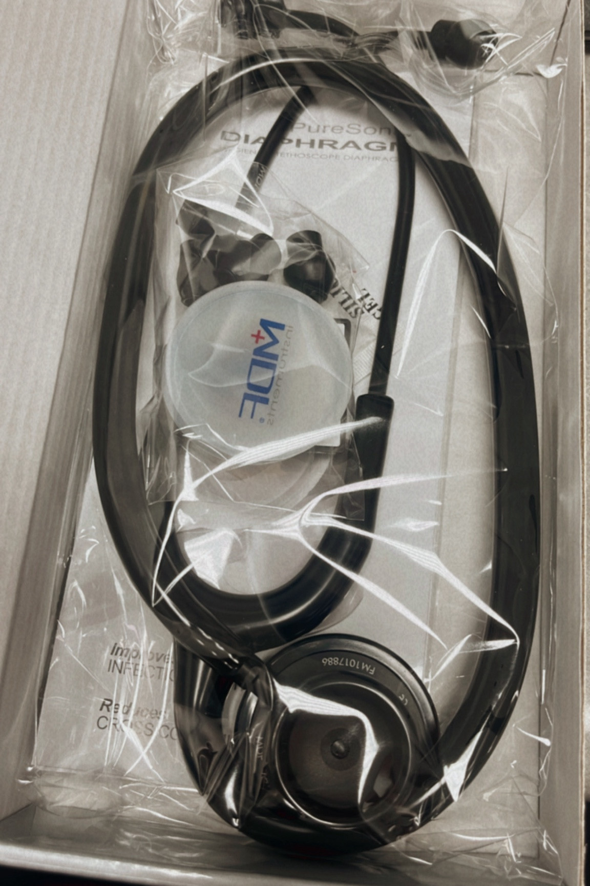 For all my medical girlies 🩺 
:
Comes with different ear fittings, & can be adjusted for peds or adults  

#LTKWorkwear