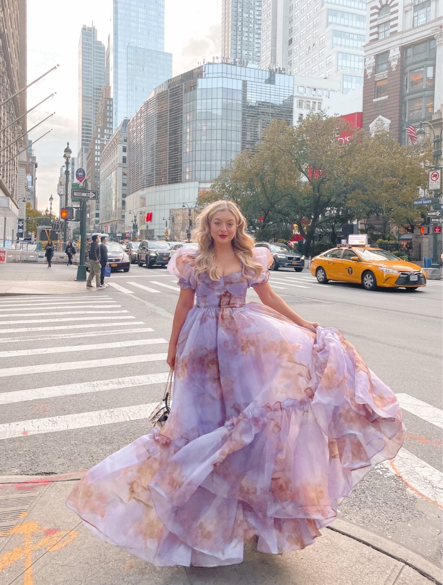 30% off selkie gowns cyber Monday Black Friday sale 

#LTKCyberWeek #LTKGiftGuide #LTKsalealert