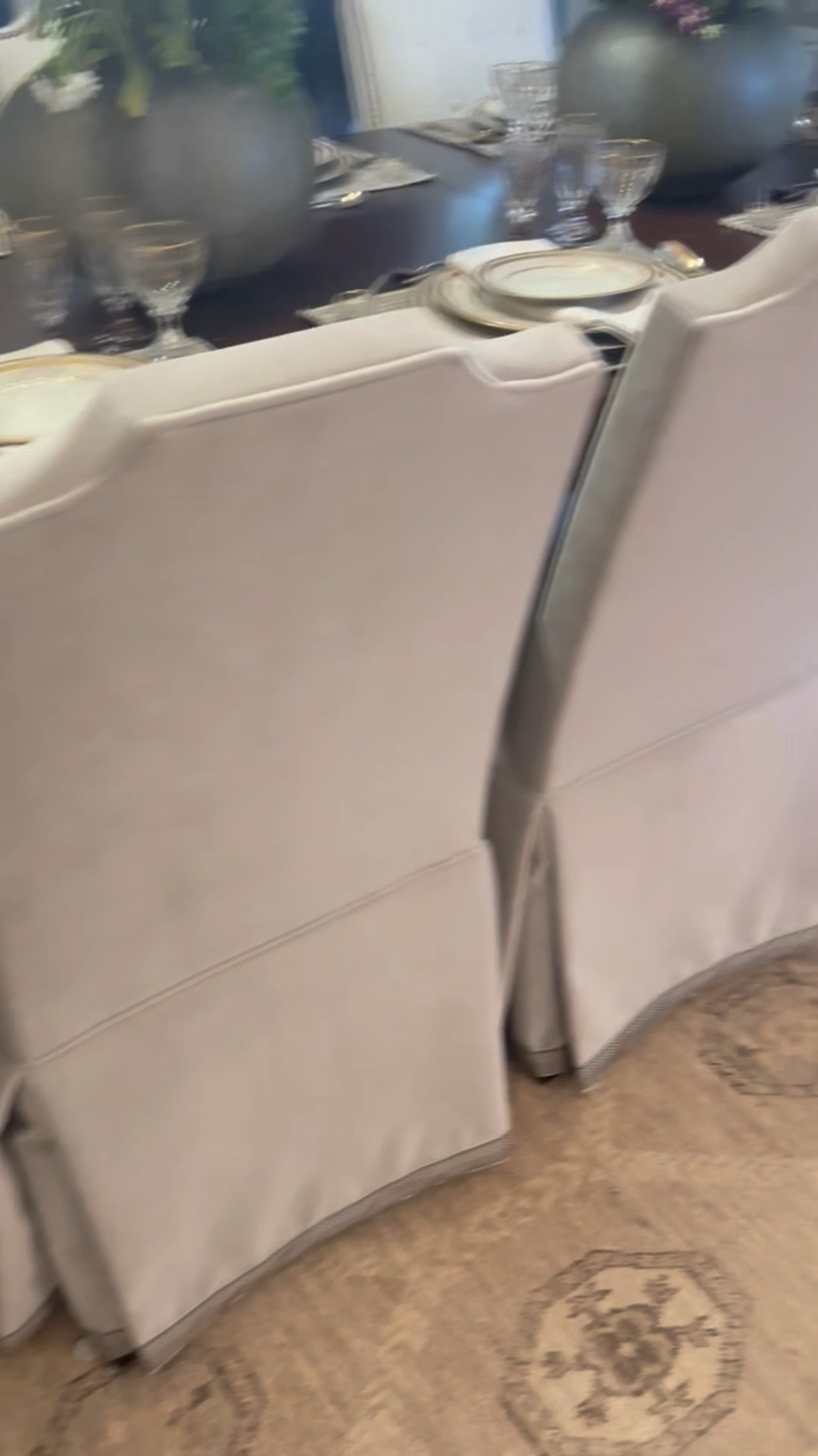 Get your table holiday-ready for festive gatherings. ✨
#HolidayEntertaining #HolidayTable #FestiveDecor #SeasonalHosting

#LTKHoliday #LTKHome #LTKGiftGuide