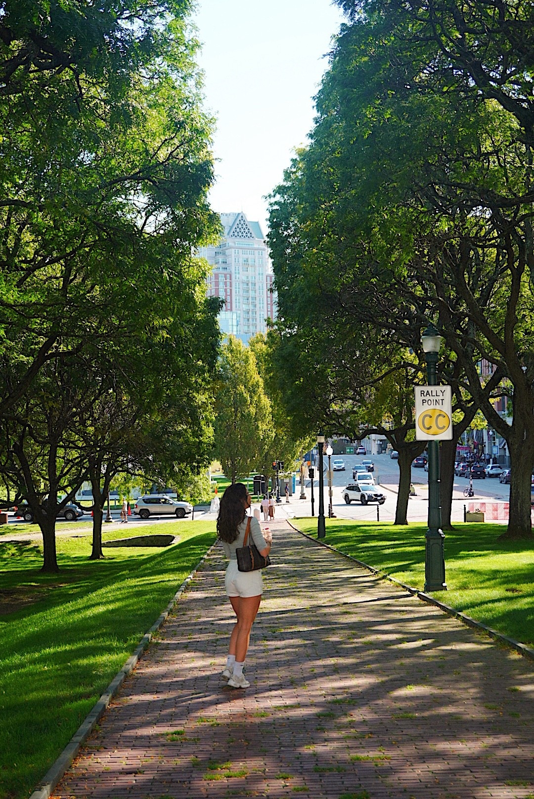 Fall in the city 🌳👣❤️

#LTKActive #LTKStyleTip #LTKSeasonal