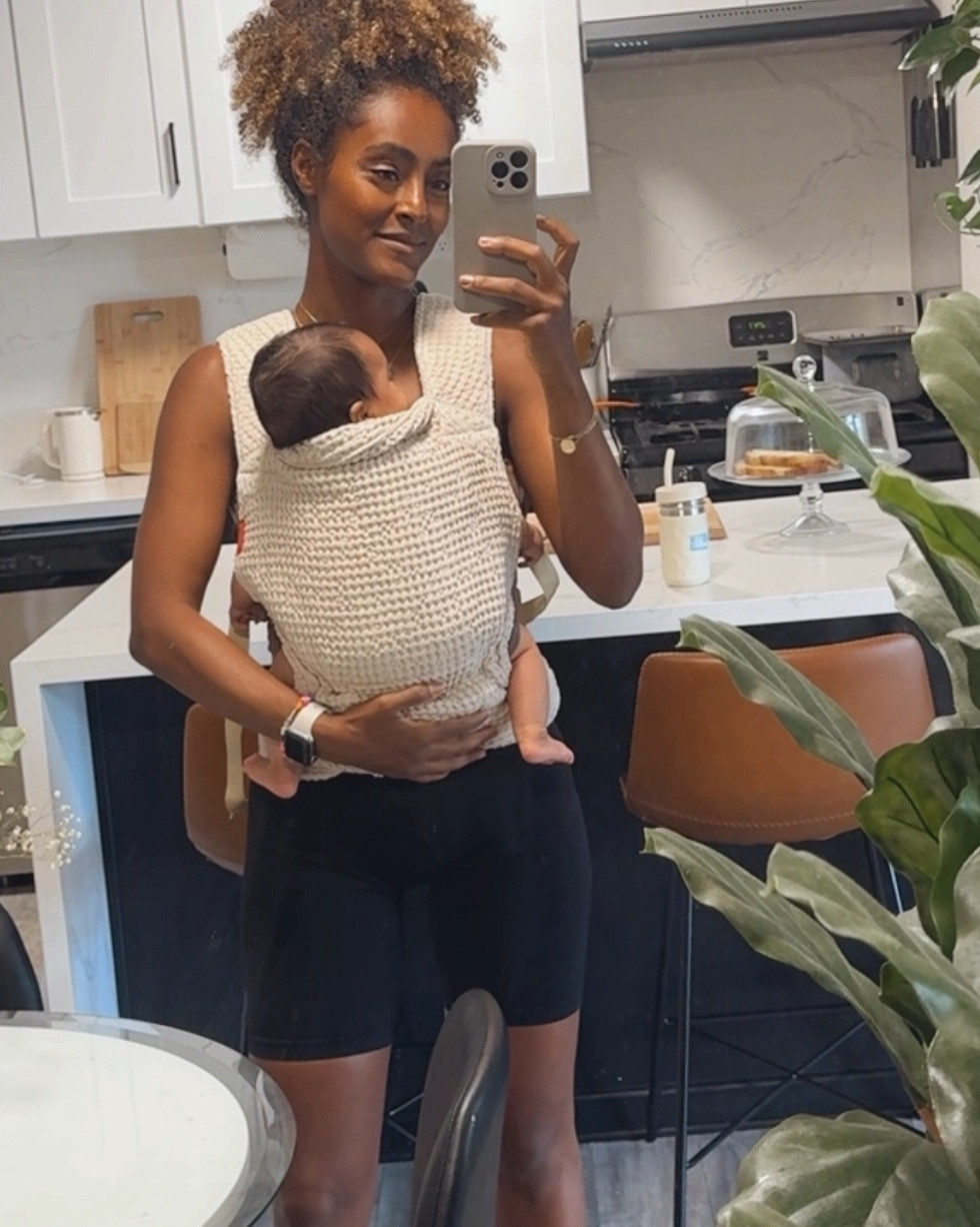 Pure linen blended with fine cotton fibers, lightly spun and woven into a cushy, honeycomb weave and piece dyed into a creamy Coco. It's lightweight, flowy, and breathable - your new everyday favorite.