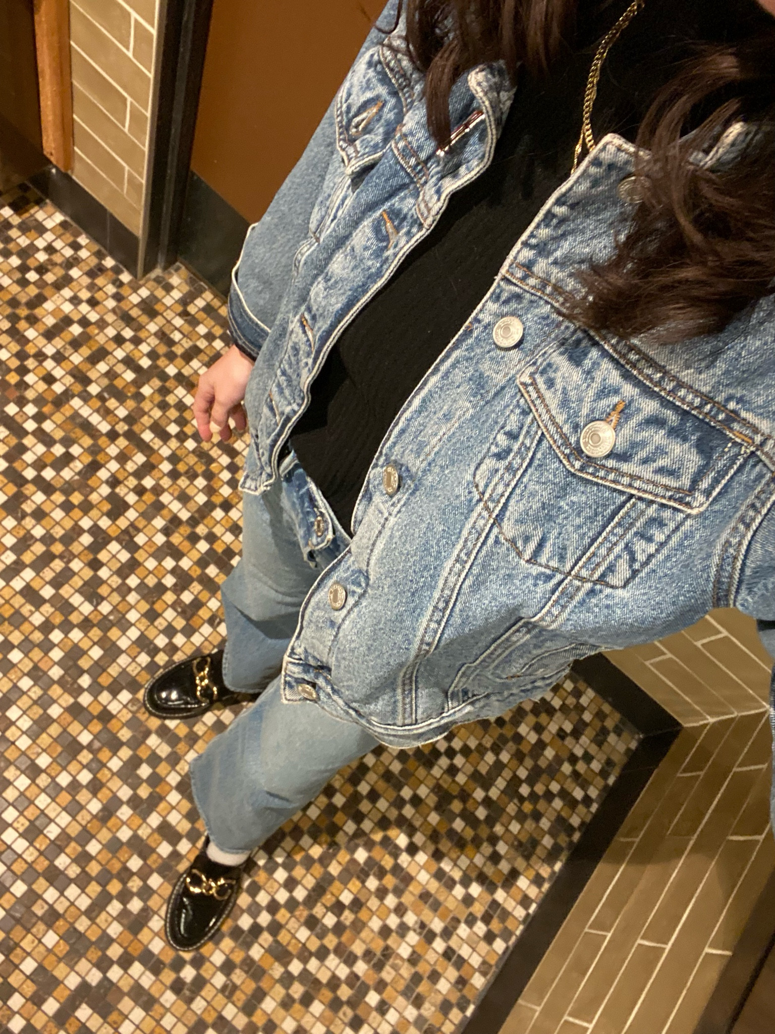 Denim on denim is in! My fav outfit right now; effortless, comfortable, and chic! 

#LTKfit #LTKstyletip #LTKFind