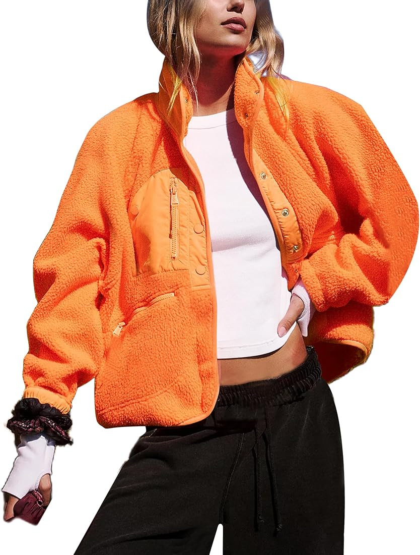 APAFES Women's Cropped Sherpa Lined Fleece Jacket Winter Warm Button Down Fuzzy Coats Shacket Out... | Amazon (US)