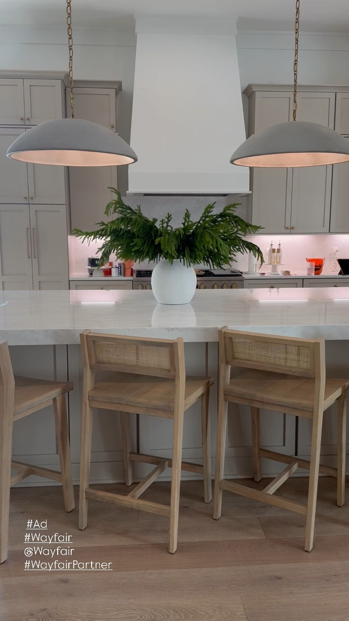 My @Wayfair holiday decor order has arrived and I am loving everything!

#Ad
#Wayfair
#WayfairPartner

#LTKHoliday #LTKHome #LTKSeasonal