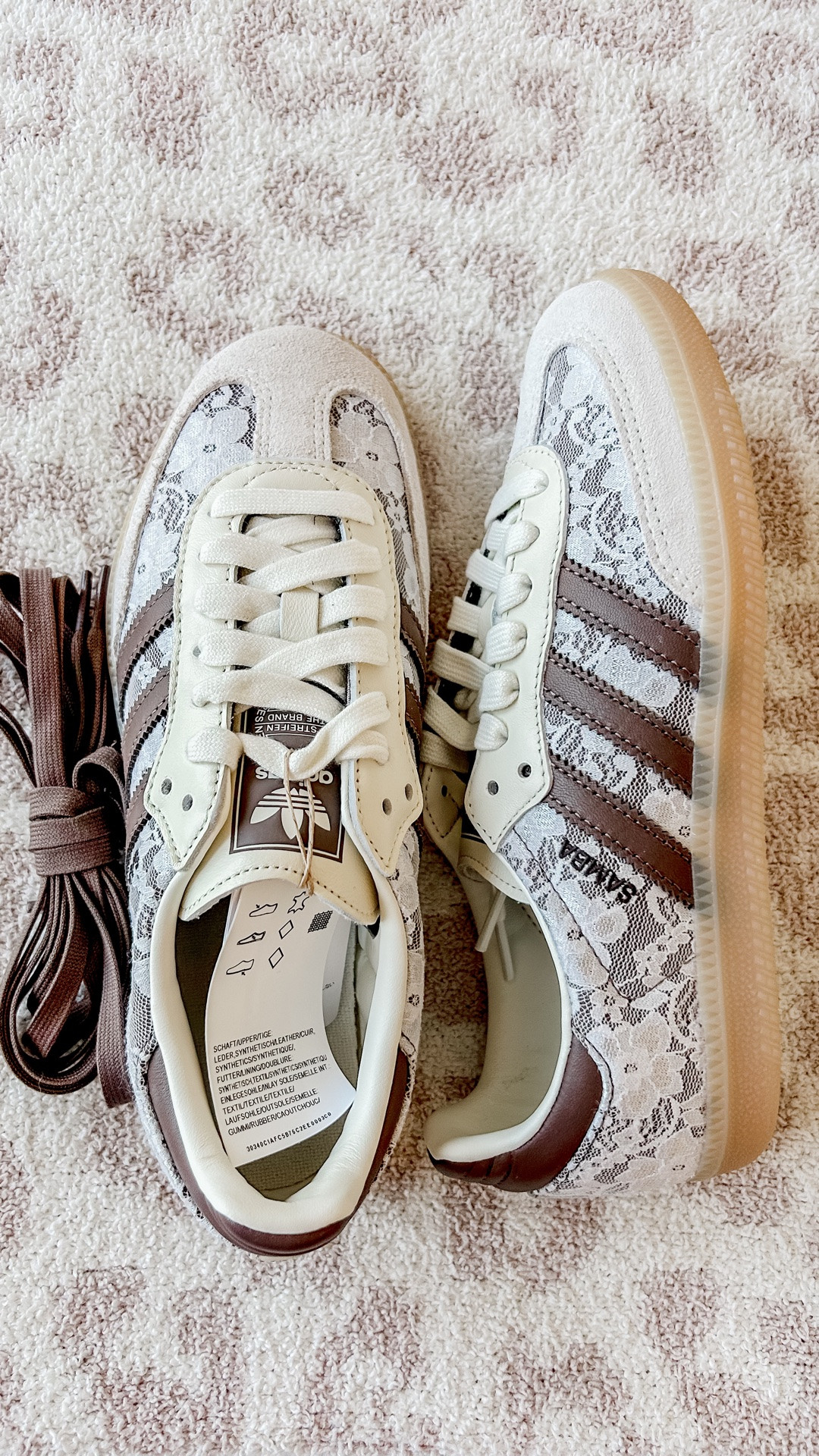 // unbox my new 👟!! //