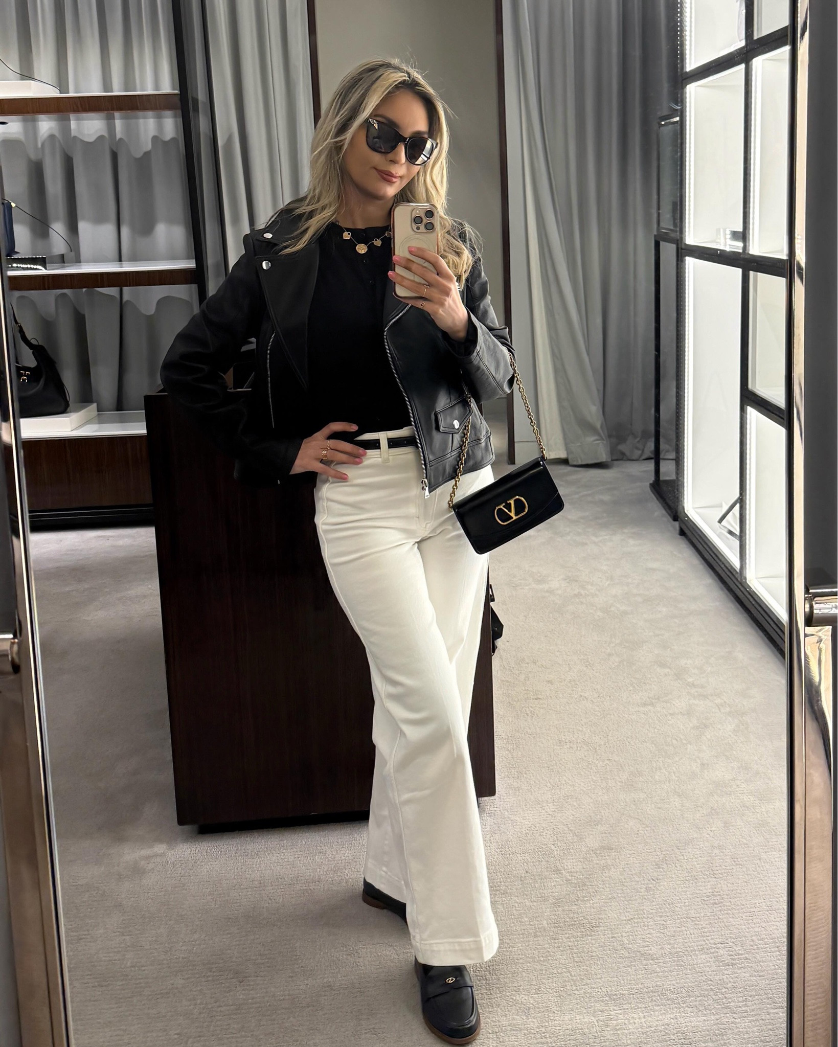 Retail therapy, refined. 🖤

#quietluxury #nycstyle #minimalchic #elevatedstyle #chic