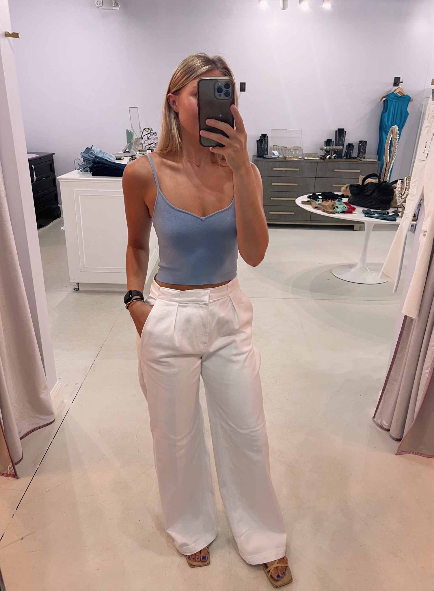 Fav style of pants right now. 🙀



Express|workootd|denim|whitedenim|wideleg|highwaisted|perfectpair

#LTKunder100 #LTKstyletip #LTKworkwear