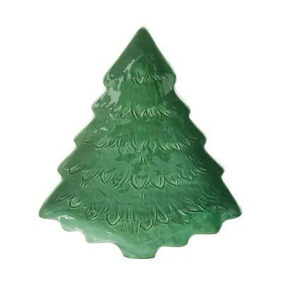 Bee & Willow™ Christmas 15-Inch Tree Serving Platter in Green | Bed Bath & Beyond | Bed Bath & Beyond