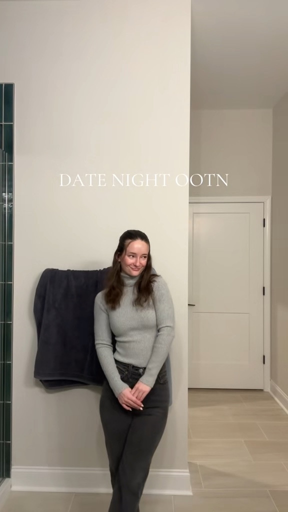 @abercrombie @Levi's @stevemadden-us 

#LTKPetite #LTKValentine #LTKgrwm