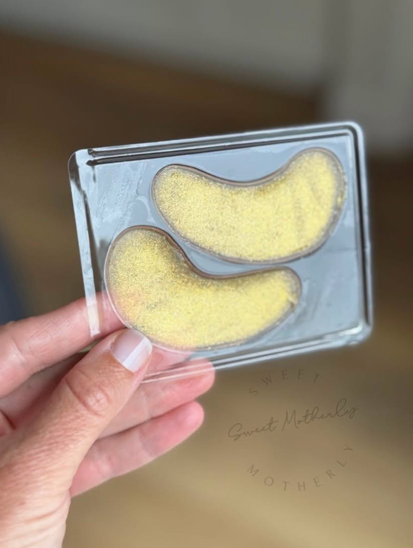 Undereye gel masks on sale

under eye masks
hydrating eye patches
depuffing under eye patches
brightening eye masks
collagen eye patches
cooling under eye gels
dark circle eye patches
puffy eye treatments
self care eye masks
skincare eye patches

#LTKSeasonal #LTKSaleAlert