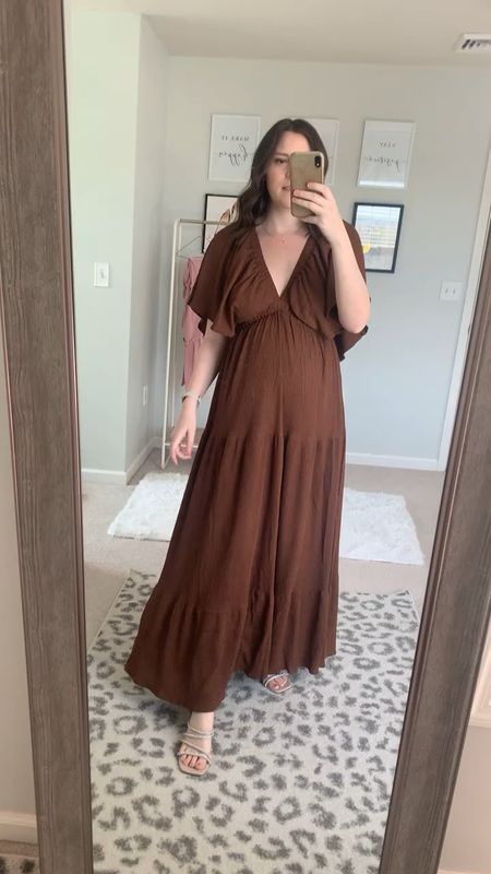 Amazon summer maxi dress that’s bump friendly and perfect for summer events- comes in multiple colors! Free people dupe, maxi dress, flowy dress, bump friendly dress

Follow my shop @sydtombasco on the @shop.LTK app to shop this post and get my exclusive app-only content!

#liketkit #LTKmidsize #LTKstyletip #LTKSeasonal
@shop.ltk
https://liketk.it/4EIMN