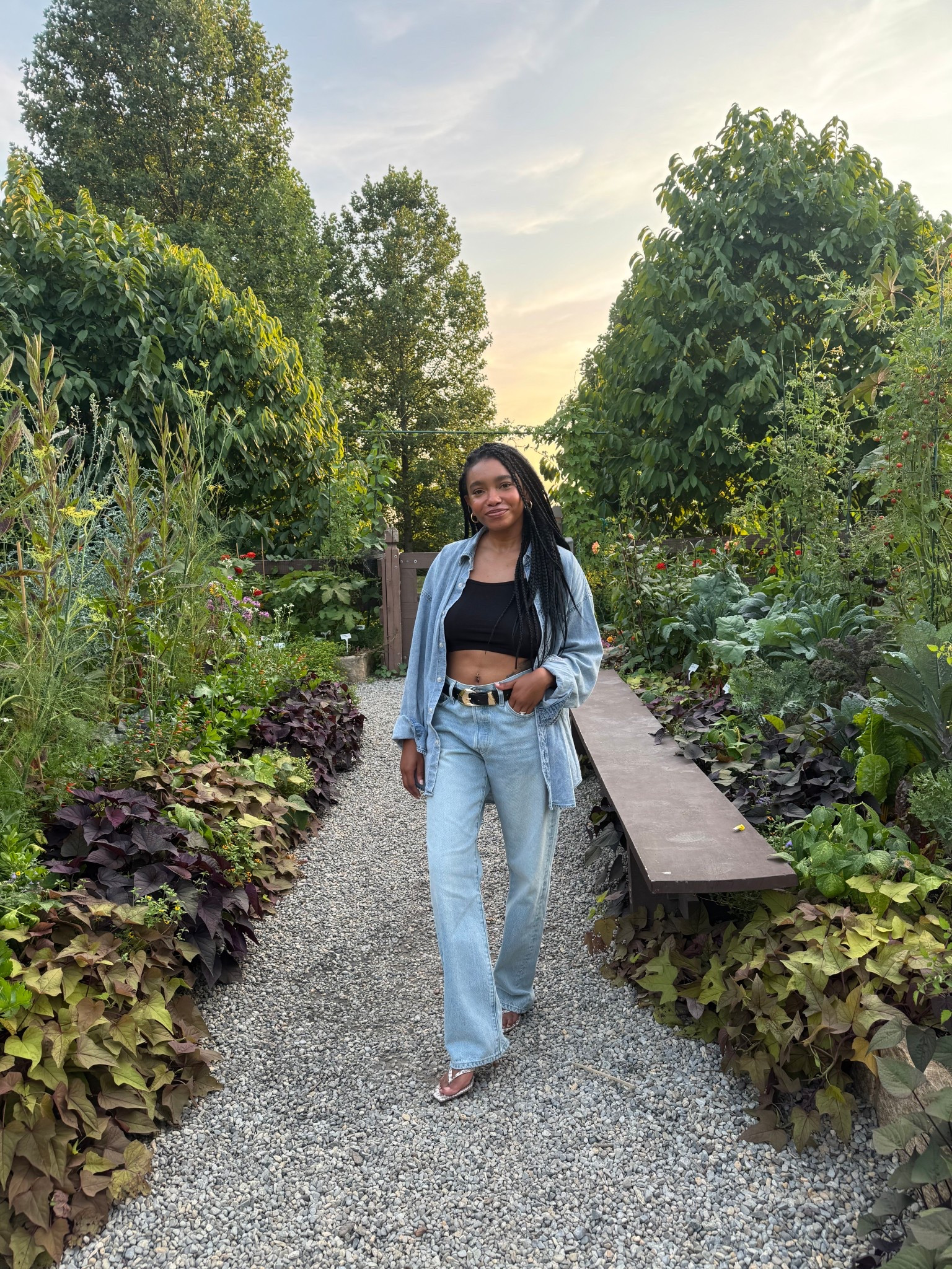-size medium in denim shirt
-sized up 2 sizes in jeans for this fit
-size small belt

#LTKStyleTip #LTKFindsUnder100 #LTKSeasonal