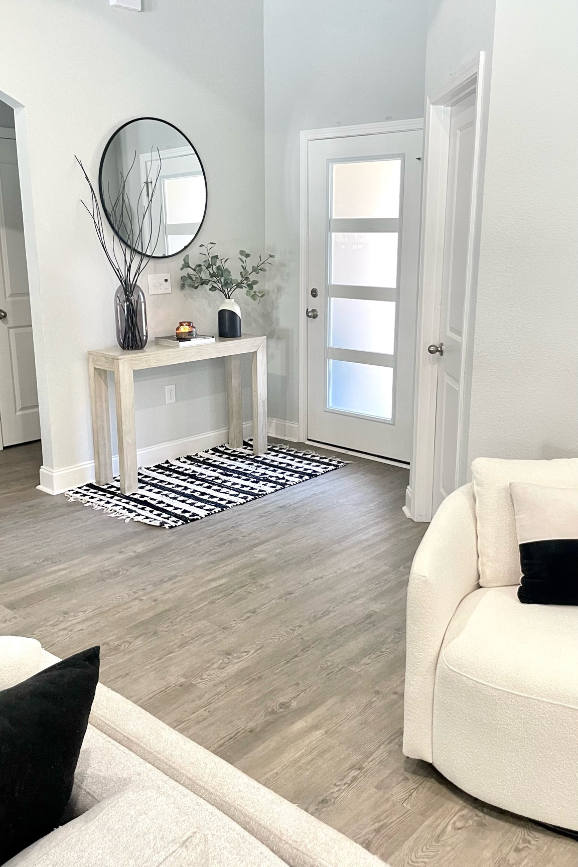 Entry way styling, modern entry way, small entry way decor, minimalist entry way, entry way bench, entry way ideas, olive tree, black velvet bench, black circle round mirror, Modern home 

Organization baskets 
Neutral home 
Home Organization
Interior design 
Home decor finds 
Budget friendly 
Organic modern 
Home decor 
Home inspiration 
Organic home 
Minimalist home

#entryway
#entrywaystyling
#entrywayideas
#entrywayinspo
#entrywayinspiration
#NeutralHomeDecor
#Organicmodern
#Cleanhome
#Aesthetic 
#InteriorDesign 
#Modernorganic 
#Budgetfriendly 
#NeutralHome
#MinimalistHome
#Organichome
#ModernAesthetic
#neutraldecor

✨Follow me @corcoran.designs for easy, affordable ways to create an organized, aesthetic home 🫶🏻

✨Like and save this post for modern, minimalist home design inspo!

#LTKhome #LTKU #LTKSpringSale