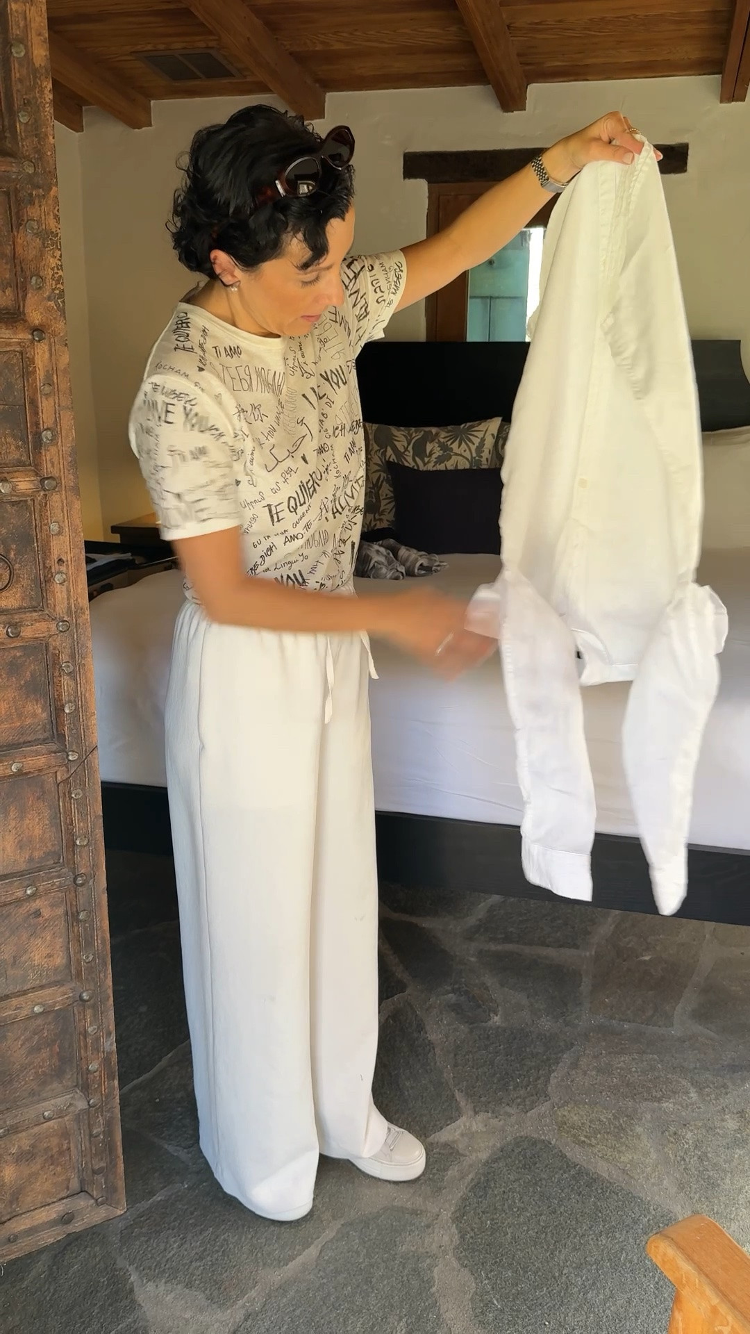 My most worn wrinkle resistant pants, sneakers and yes, linen shirt!!

#LTKdayinmylife #LTKootd #LTKTravel