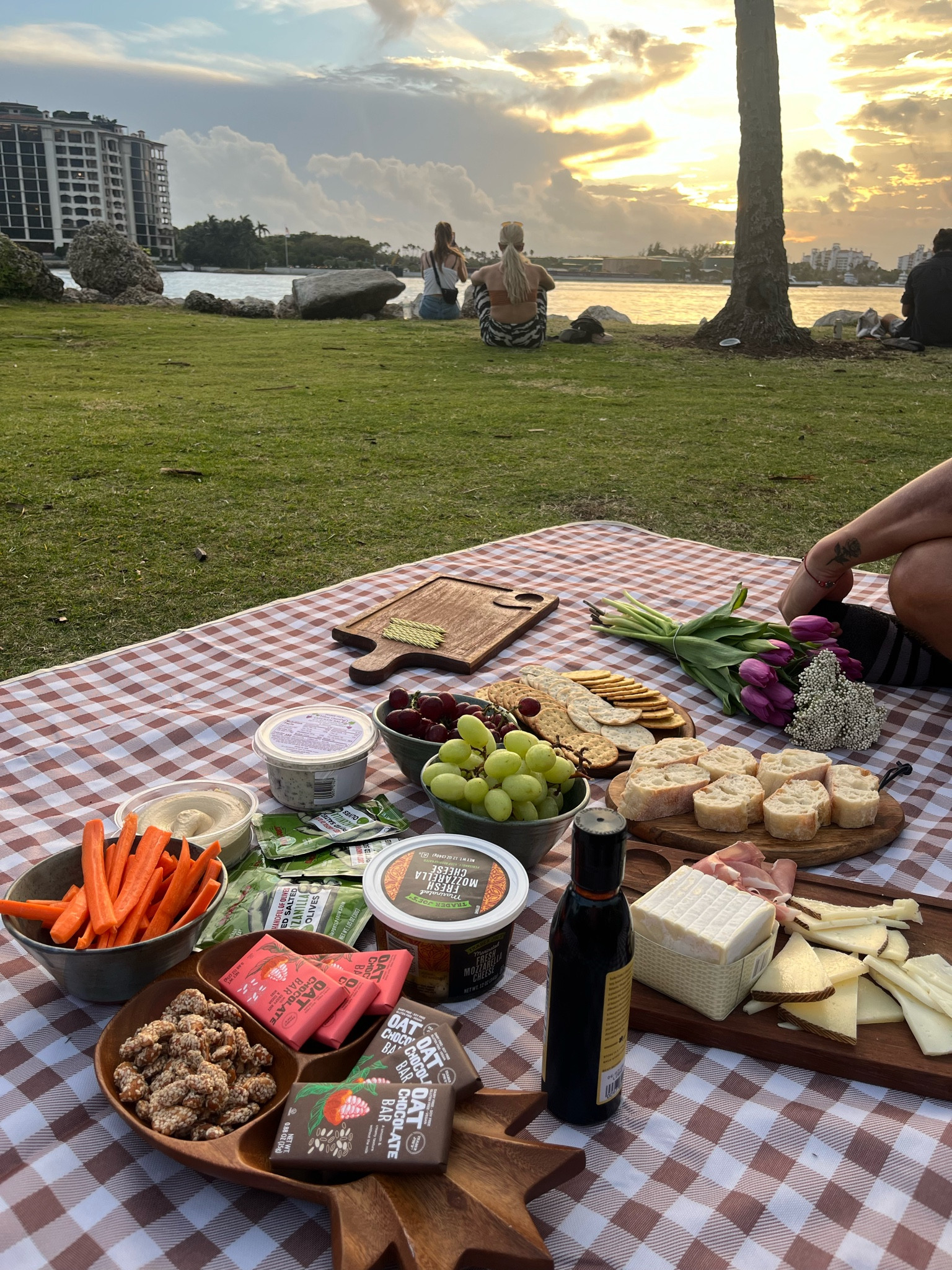 Waterproof picnic blanket

#LTKFamily #LTKHome #LTKGiftGuide