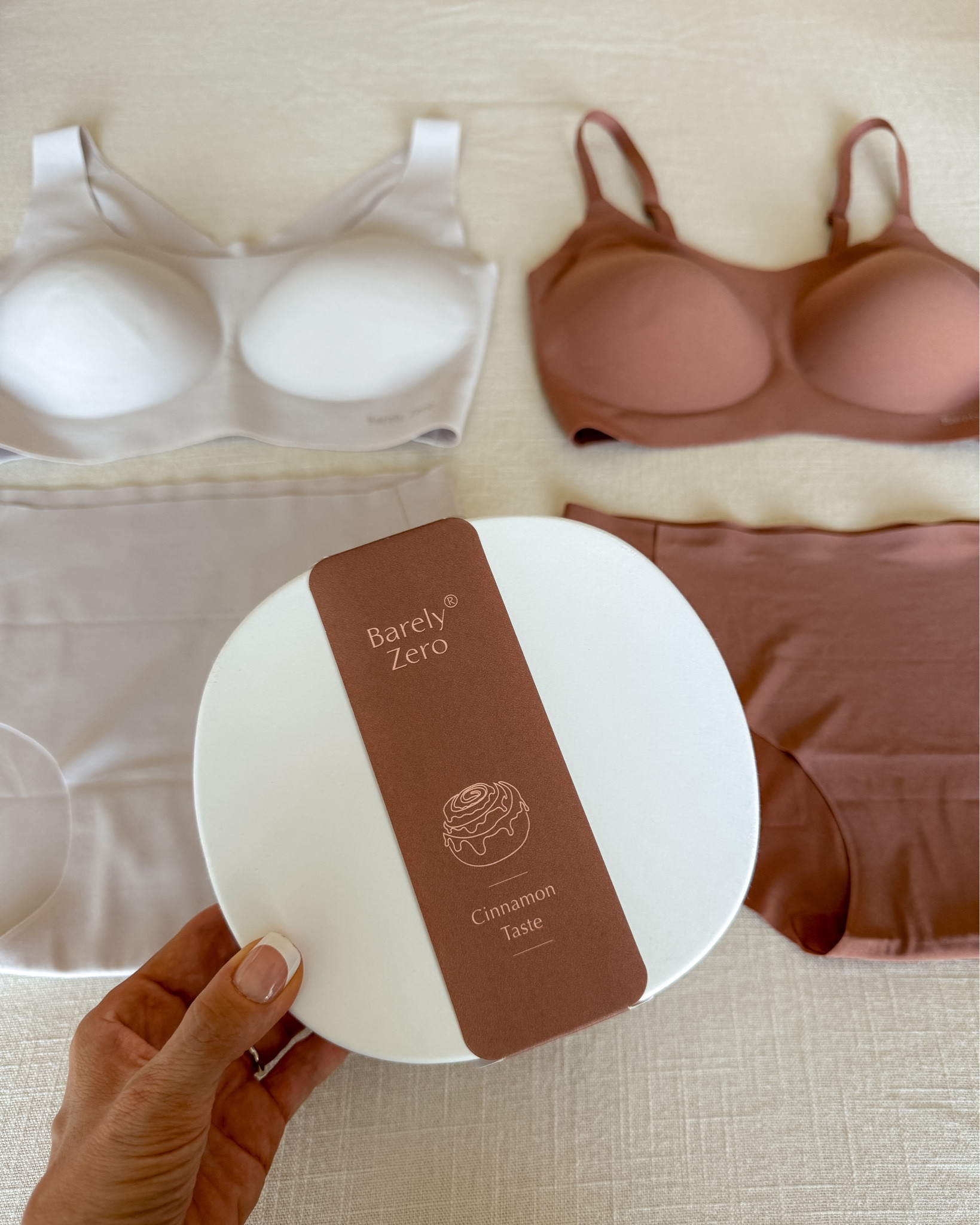 @neiwaiofficial Barely Zero Collection is made from Cloud Fit - a soft ultra elastic blend that’s breathable and moisturizing wicking with odor control! 

💥15% off code HF15 for new customers

This is the first pair of briefs that I’ve ever been able to wear! Seamless! No lines! Seriously feels like you’re not wearing anything at all!  

For reference: I’m 5’1”, 109lbs, 32D
Colors: Fluffy Peach & Cinnamon Taste
Briefs: one size (best up to medium) 
They also offer larger sizes
Bras: one size (fits a wide range of sizes) 
#NEIWAI #ComfortinAction #MadeToLivein 
