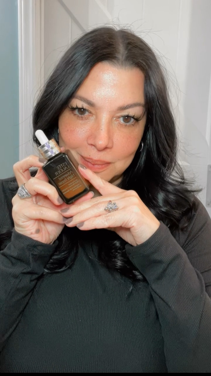 Estée Lauder Night Repair Serum

#LTKVideo #LTKbeauty #LTKGiftGuide