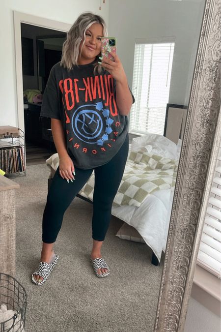 Urban outfitters band tee L/XL
Amazon leggings XL
Target shoes 

#LTKunder50 #LTKstyletip #LTKcurves