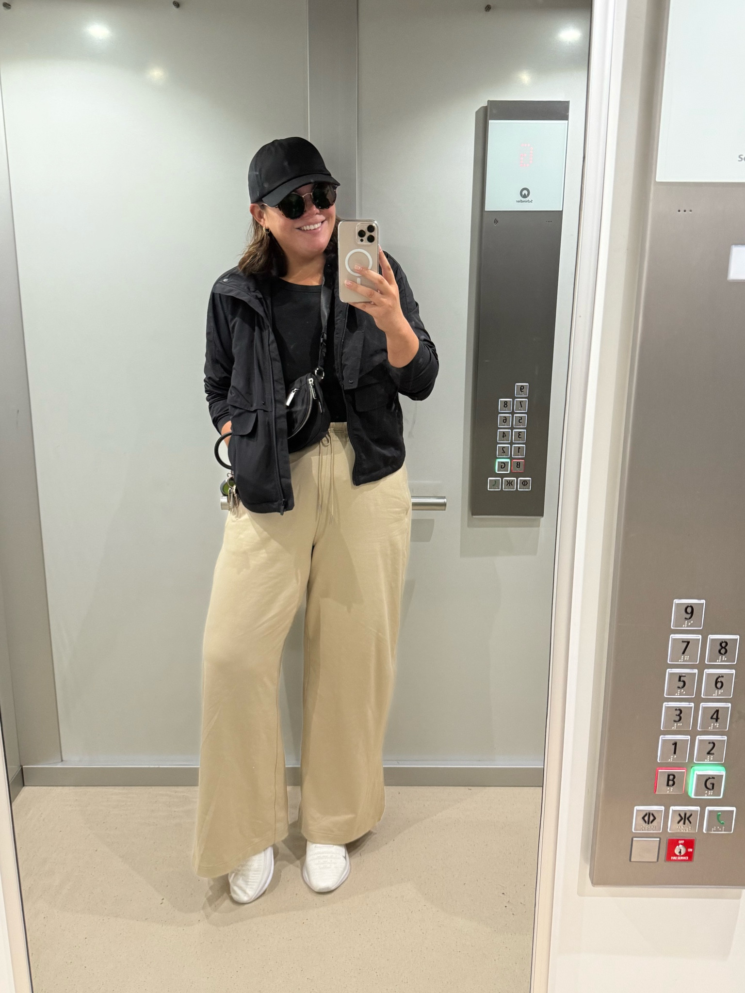 Weekend Vibes in lululemon 
Pants Trench Size US14 AU18 (for oversize look)
Jacket size US 10 AU14
Hat XL
Bag One Size 


#LTKcurves #LTKaustralia #LTKfitness