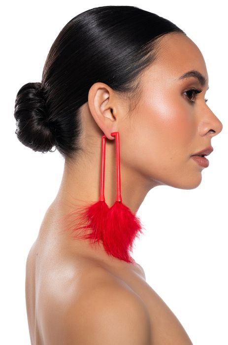 BETTER IN RED FEATHER EARRING | AKIRA