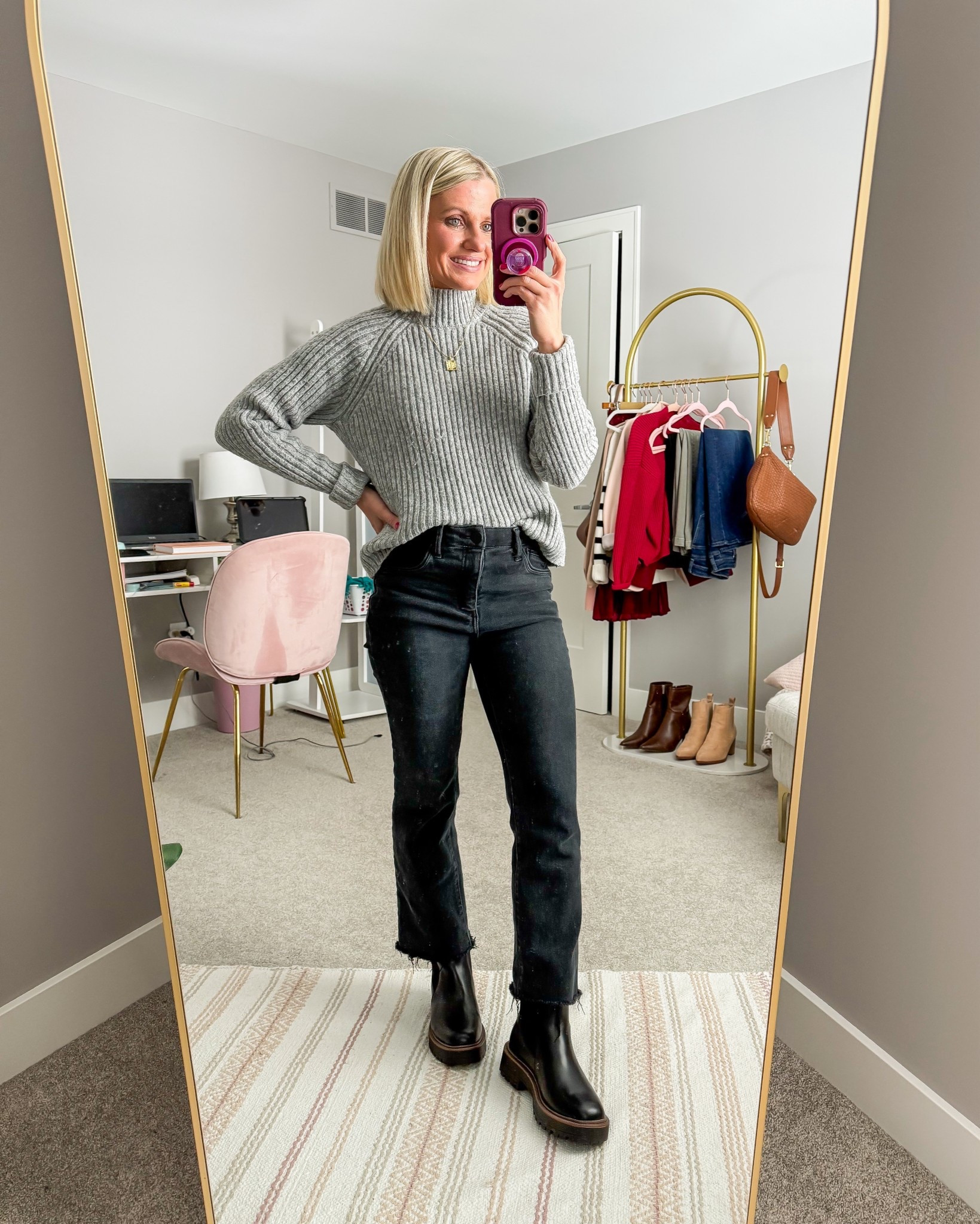 Winter outfit I wore this week! ❄️
Sweater- small
Jeans- 0

#LTKPetite #LTKootd #LTKSeasonal