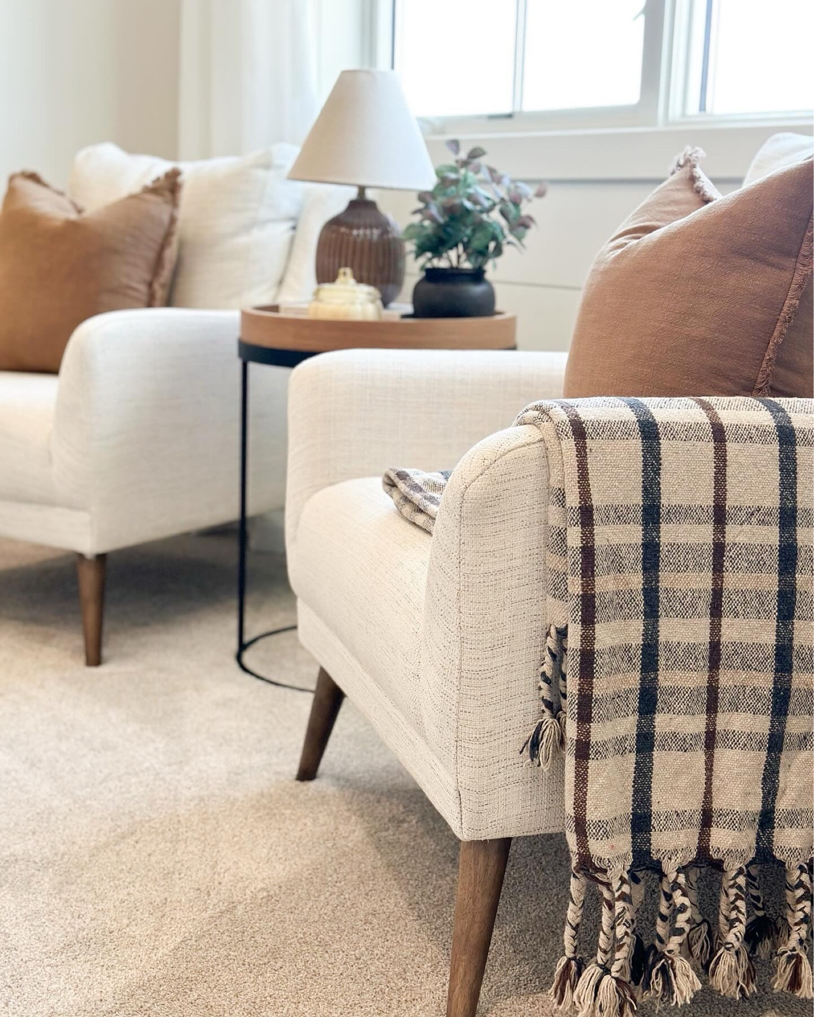 Cozy fall bedroom decor

#LTKSeasonal #LTKHome