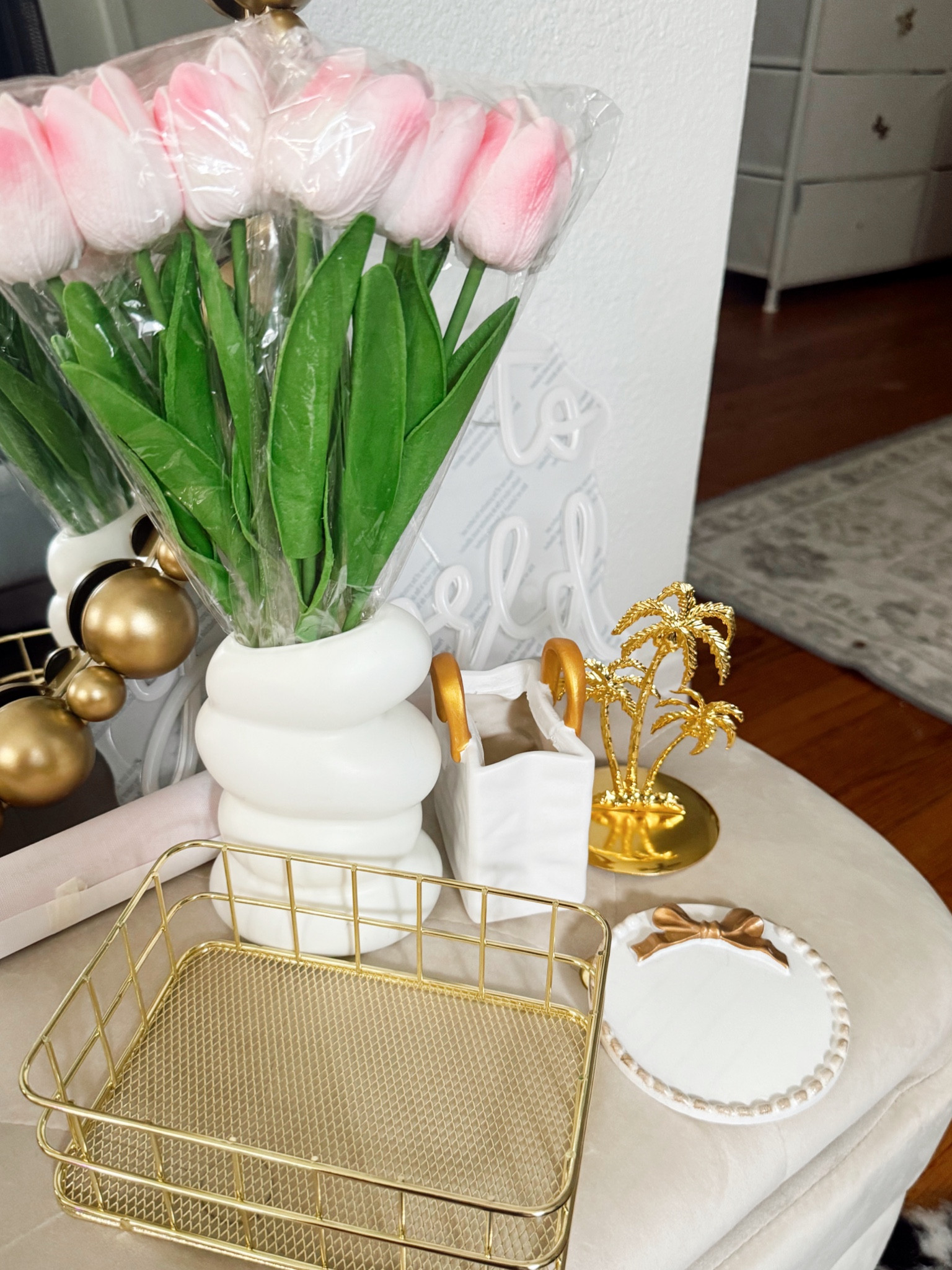 ROOM DECOR ITEMS THAT I LOVE!! 🌴🌷✨🎀

#LTKHome