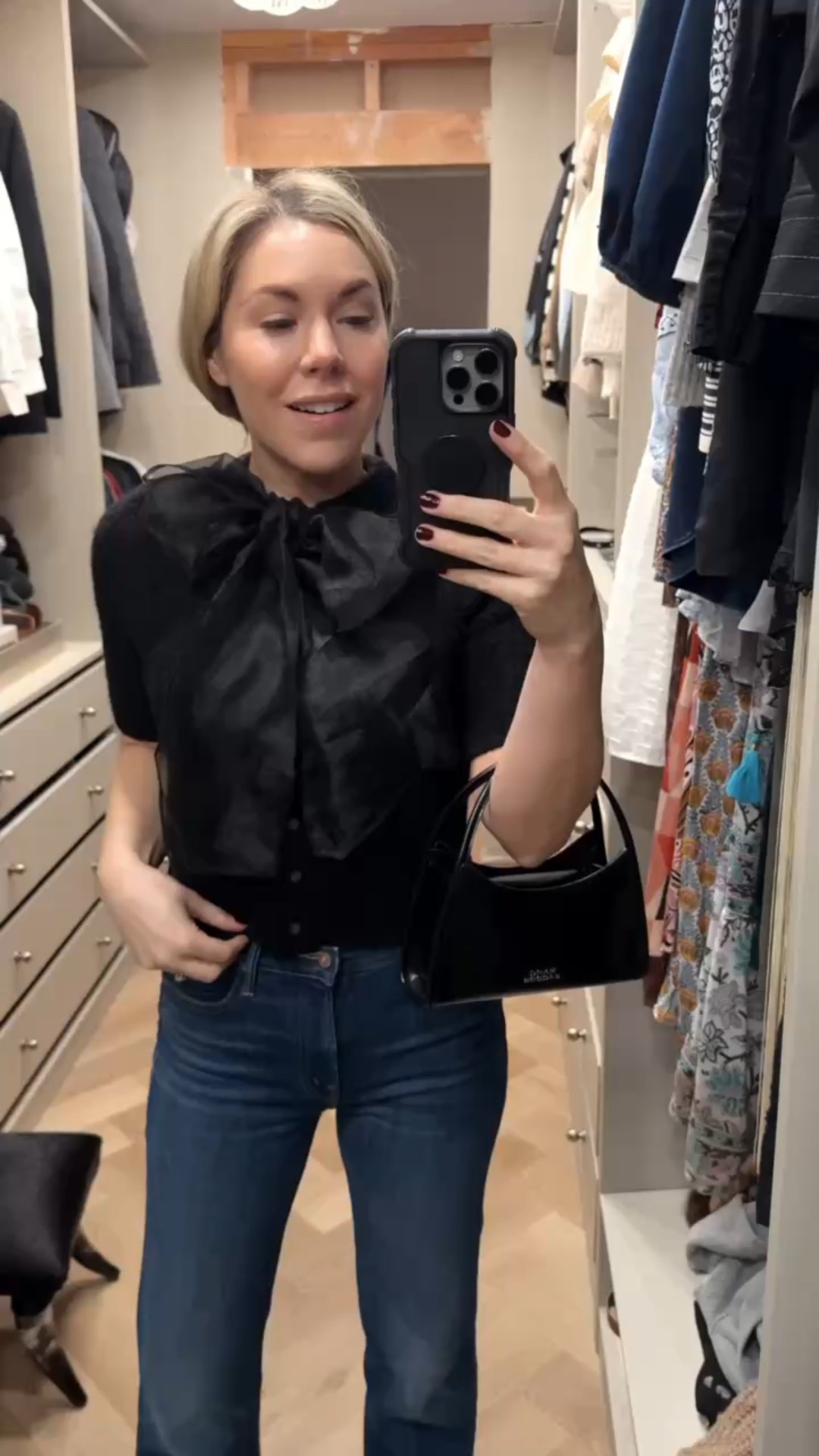 The famous claw clip bag 🫶🏻

Bow top (runs tts)
Perfect straight leg jean (runs tts)

#LTKSeasonal #LTKgrwm #LTKFindsUnder100