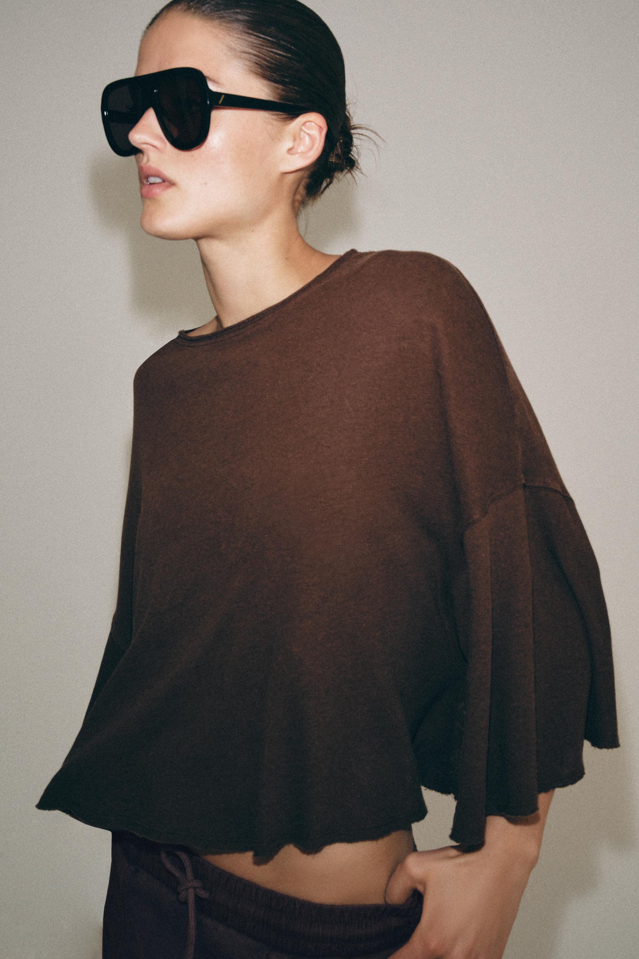 COTTON AND LINEN CAPE T-SHIRT | Zara US