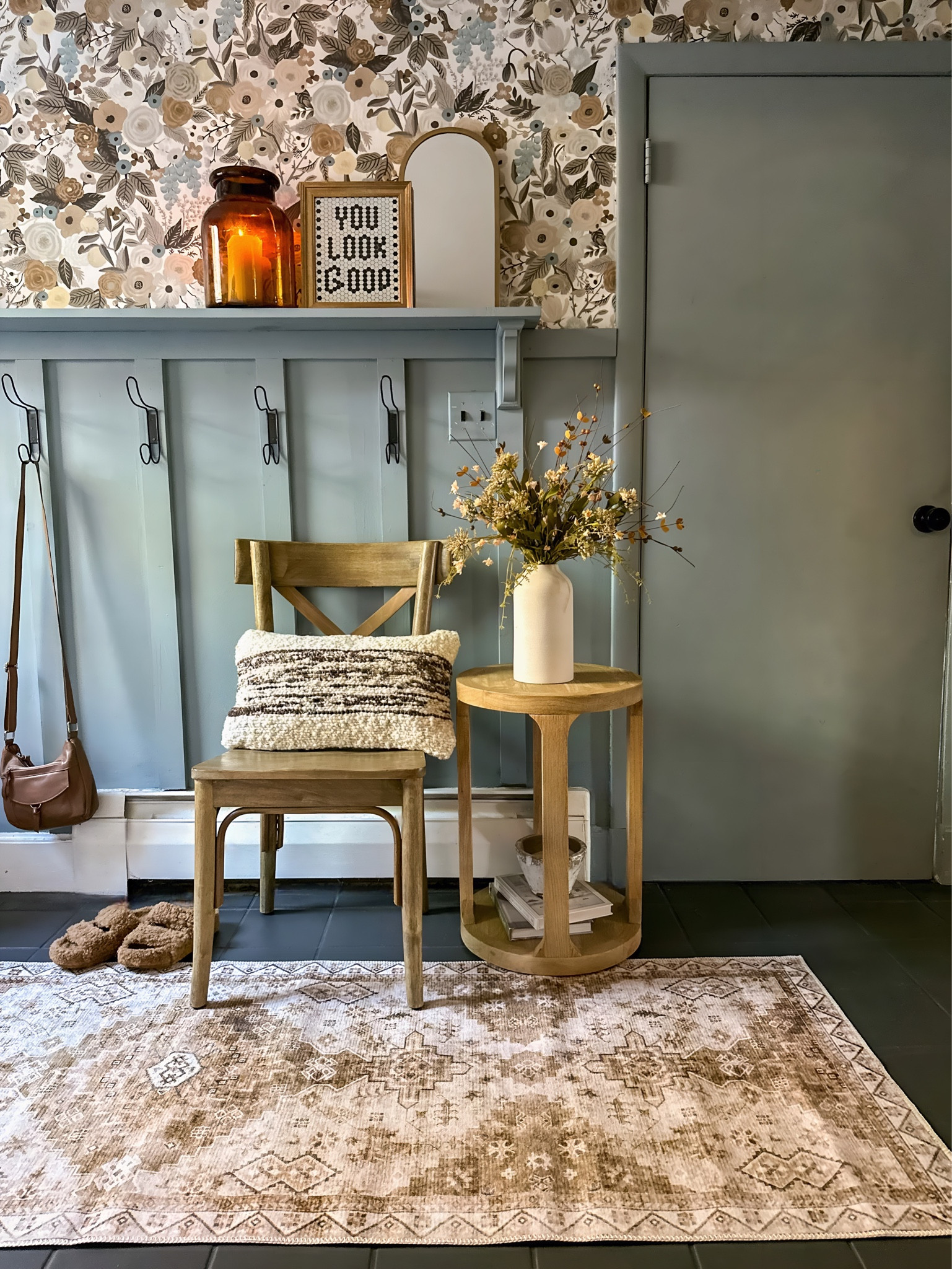 Mudroom Inspo

#LTKhome #LTKFind #LTKSeasonal