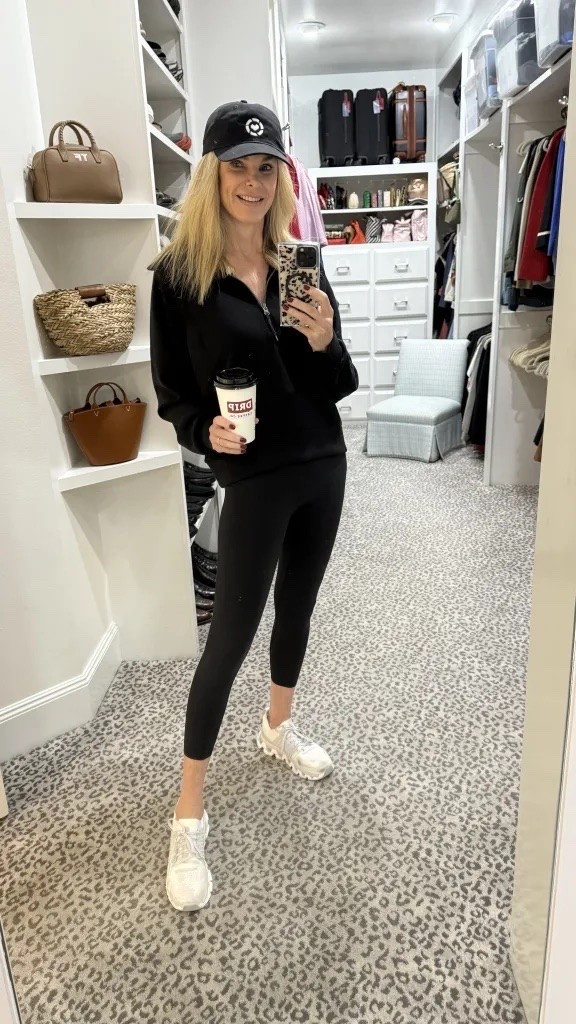Weekend style on repeat

#LTKActive #LTKOver40 #LTKSeasonal